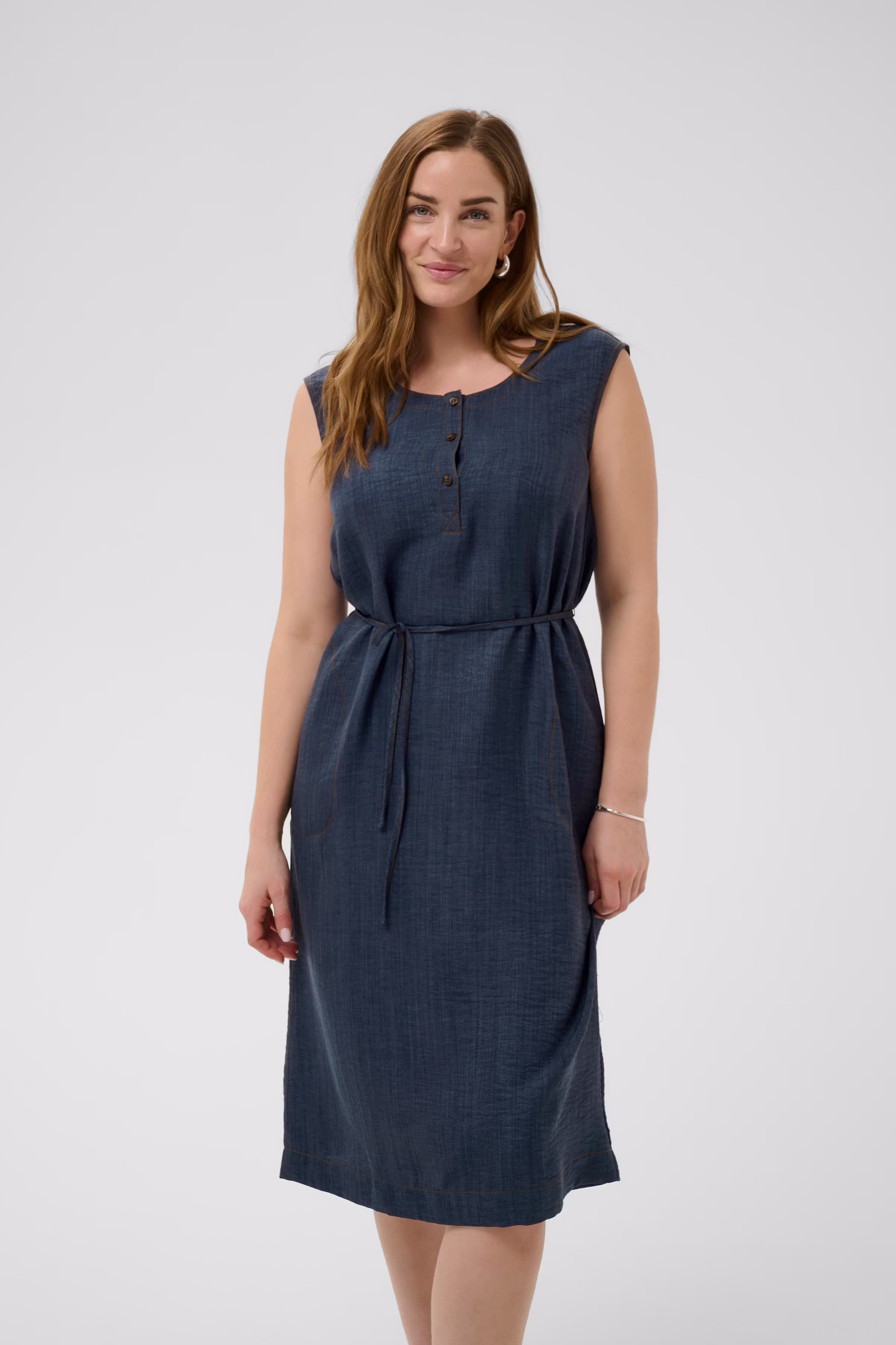 BPoda Kleid LOOKBOOK FRONT 40200115-1940241