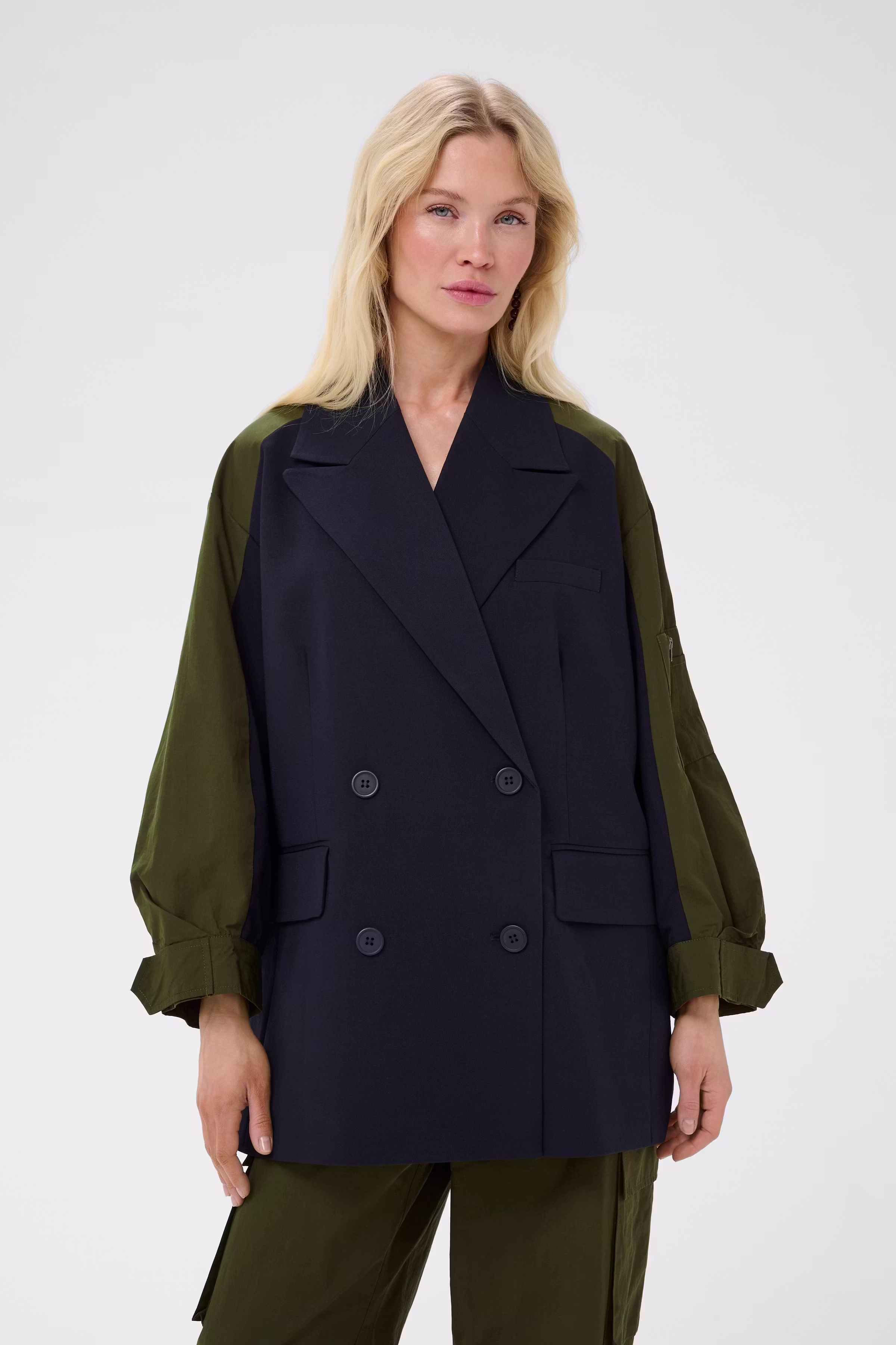 CUblondie Blazer LOOKBOOK FRONT 50113390-194024