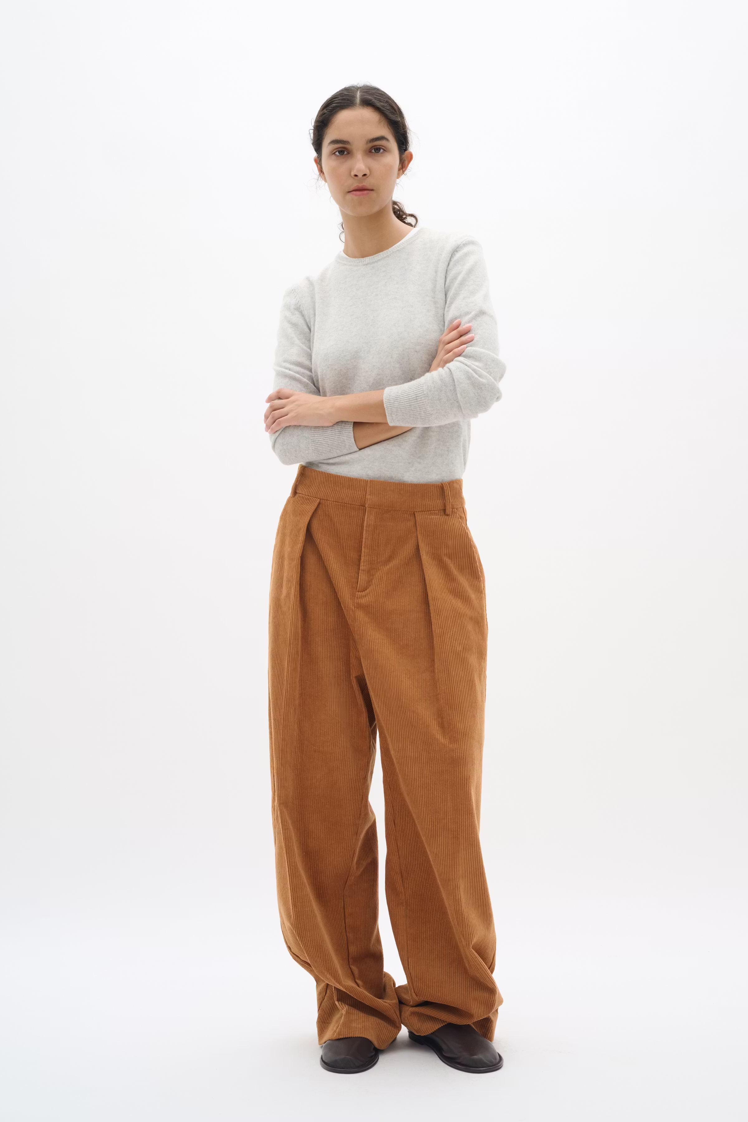 OliaIW Online Exclusive Bukser LOOKBOOK FRONT 30109749-171342