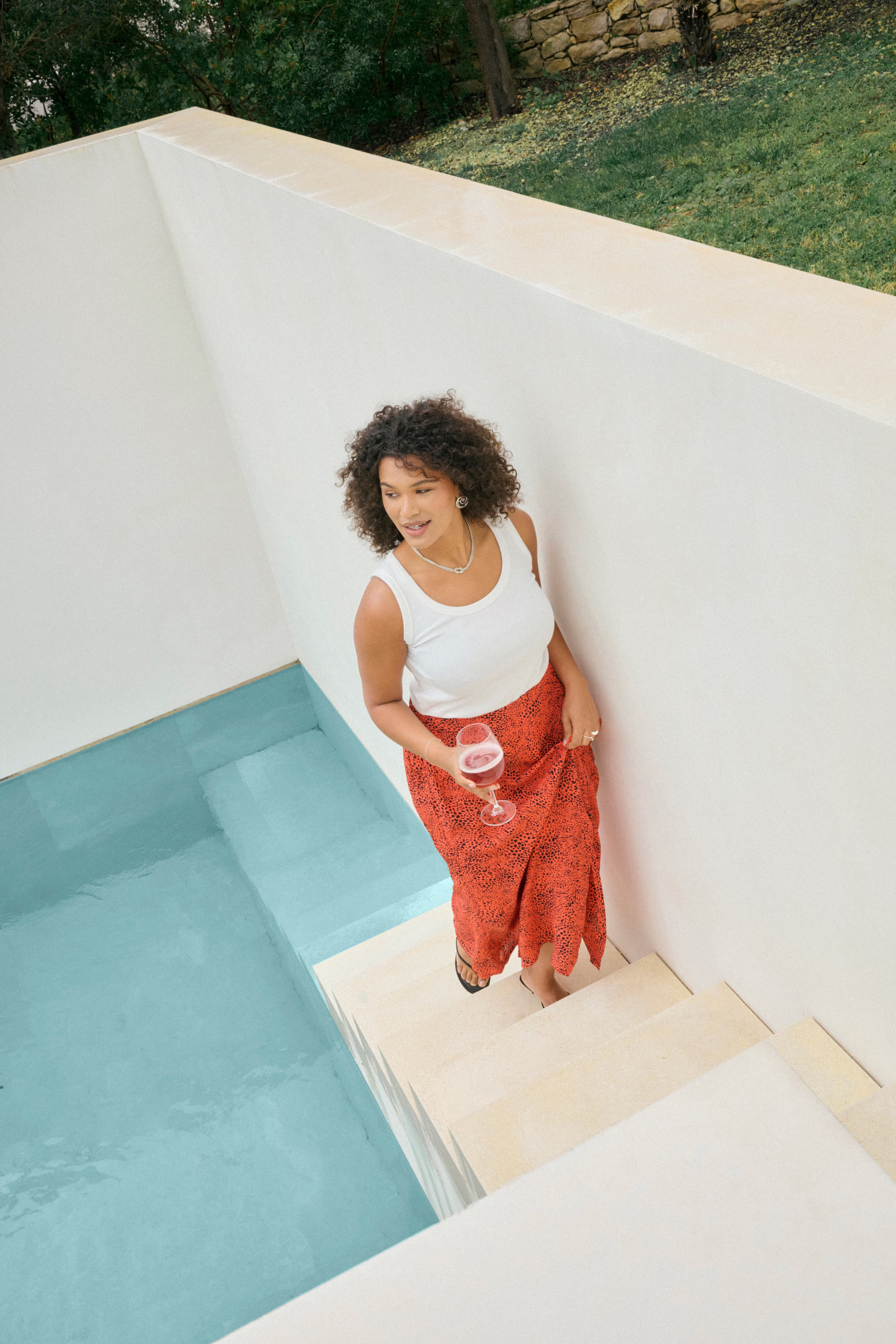 KCaliana Nederdel LOCATION NONE 10583152-107428