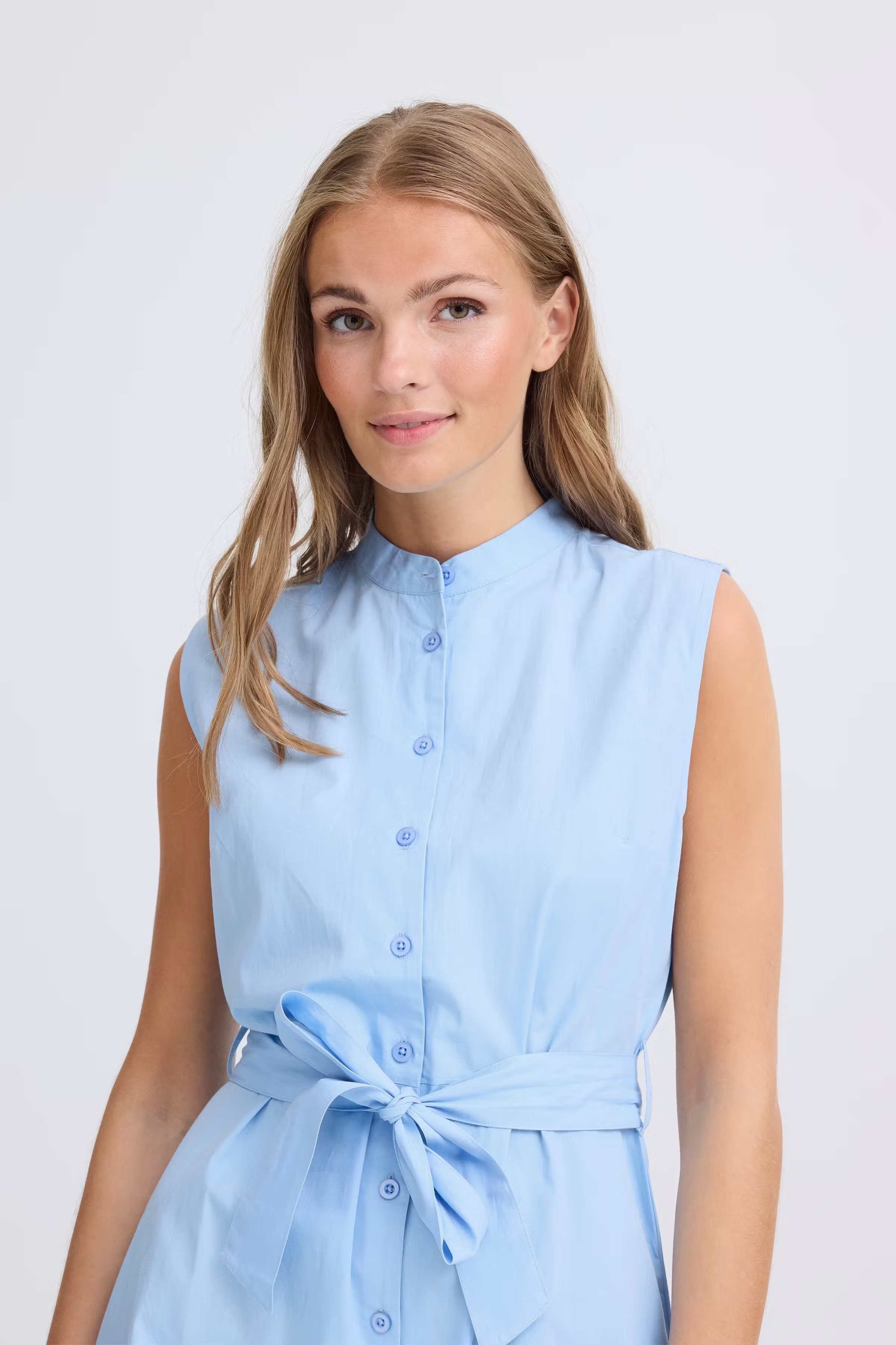 IHFANTY Kjole LOOKBOOK DETAIL 20123803-153920