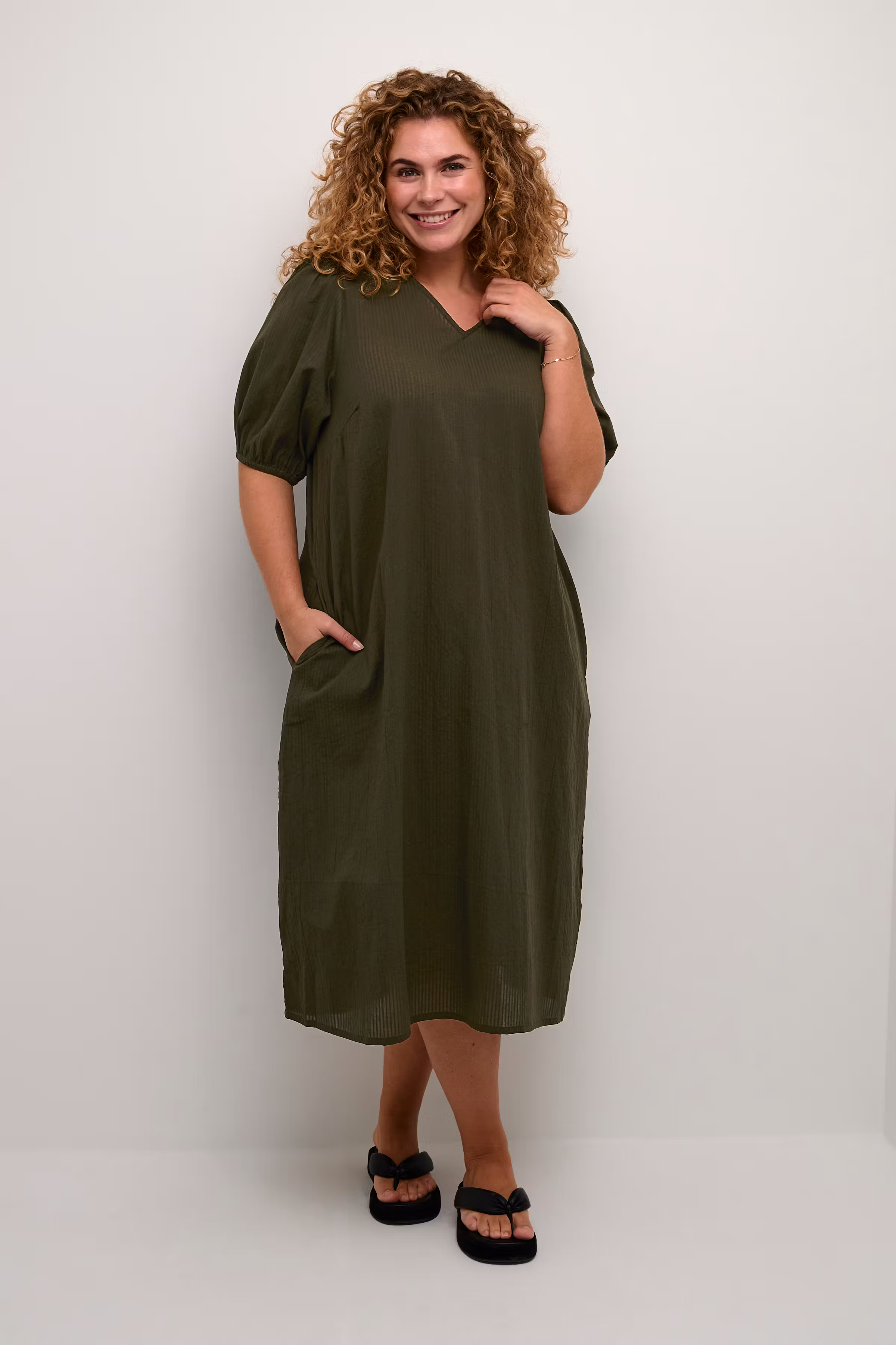 KCelina Kjole LOOKBOOK FRONT 10582269-190414