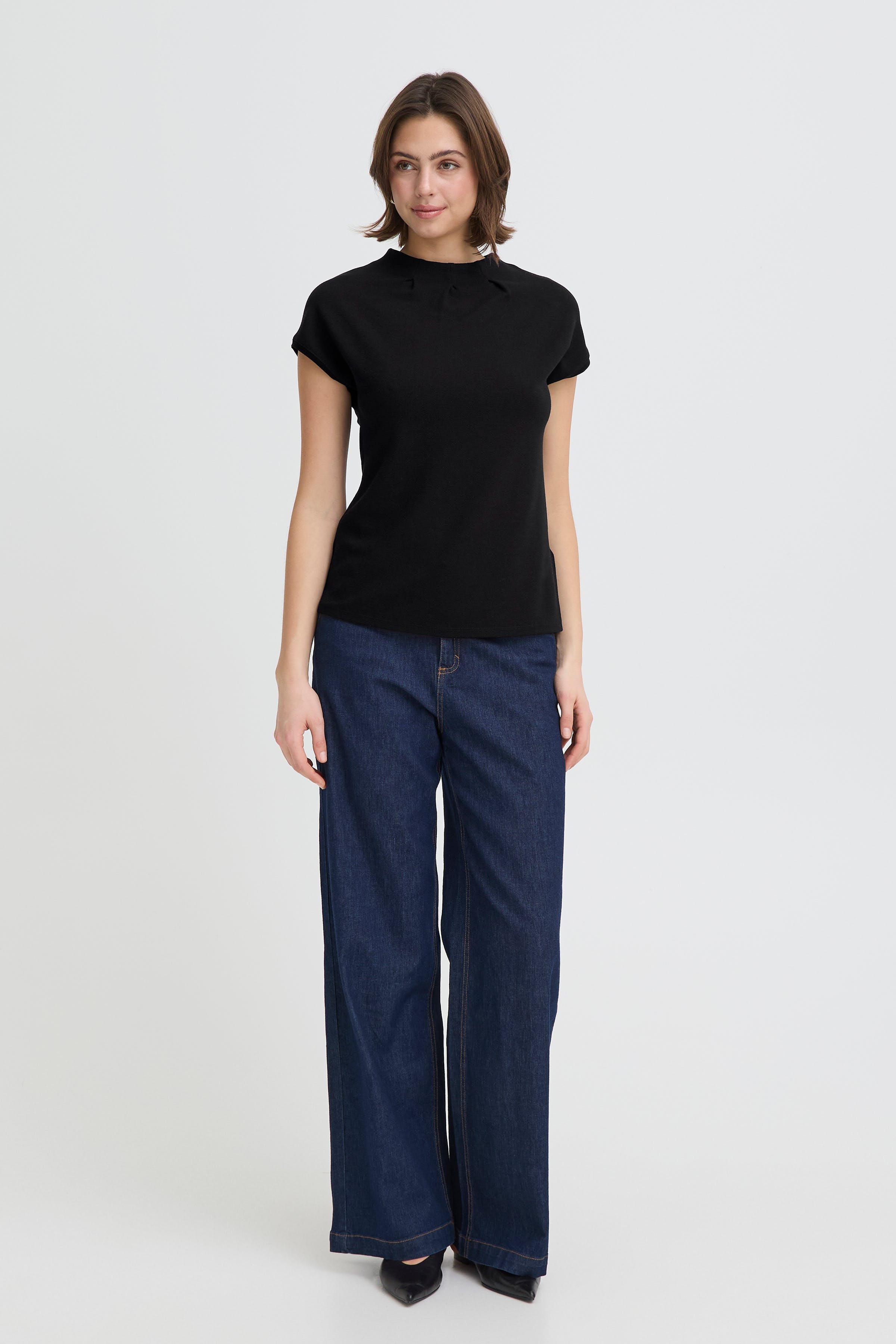 ZASKATERFR KORTERMET BLUSE LOOKBOOK FRONT 20606485-60096