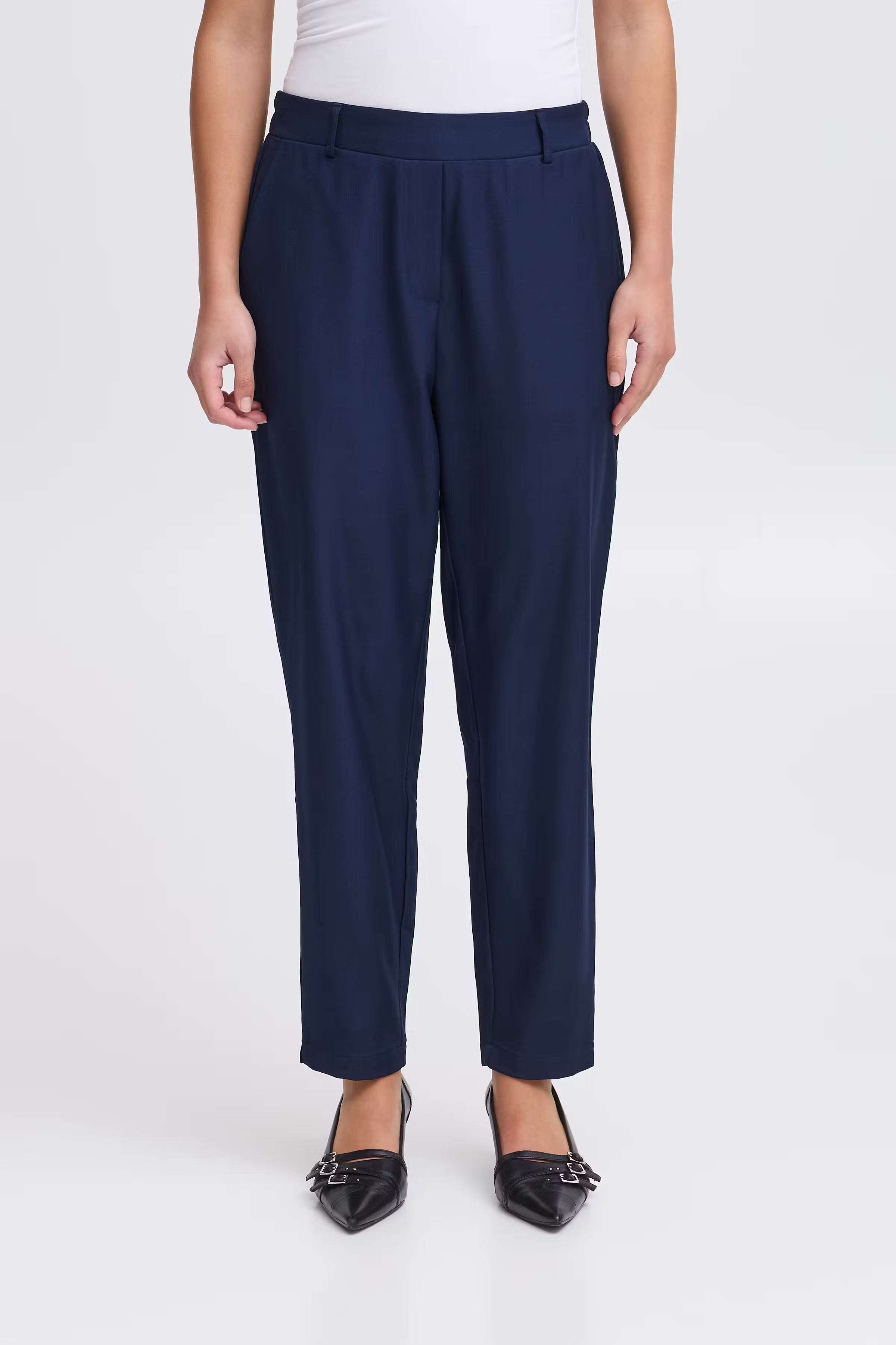 IXDORTHEA Hose LOOKBOOK FRONT 20123721-194010