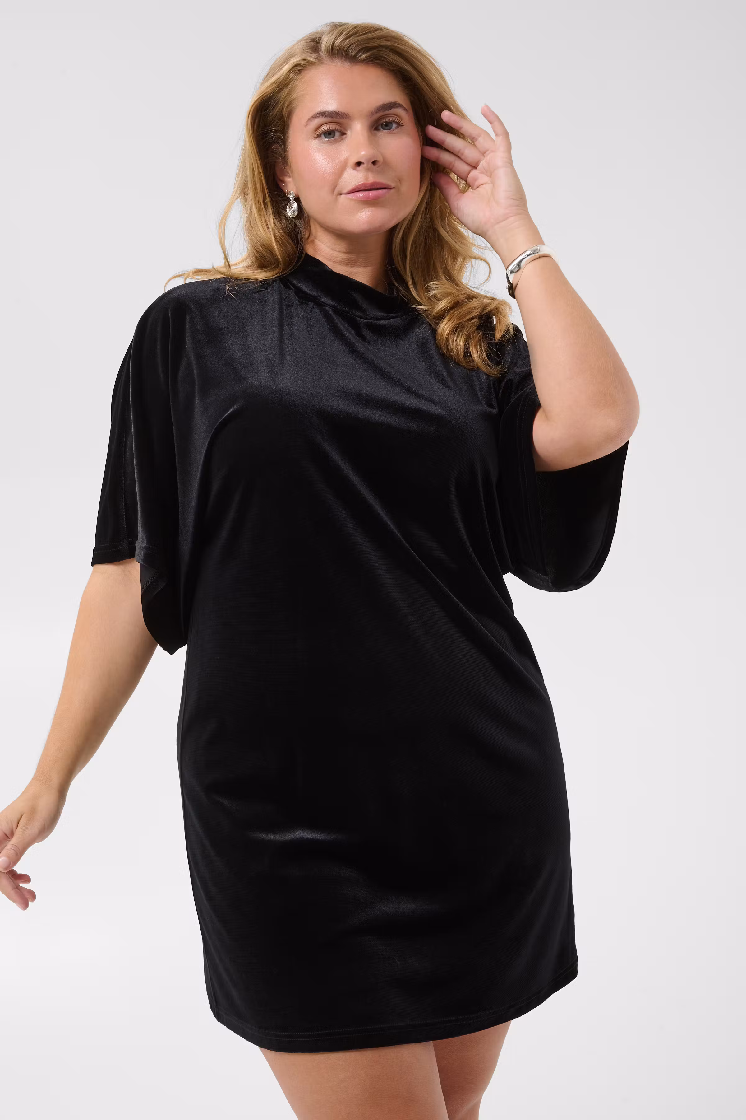 KCkally Kjole LOOKBOOK DETAIL 10584643-100121