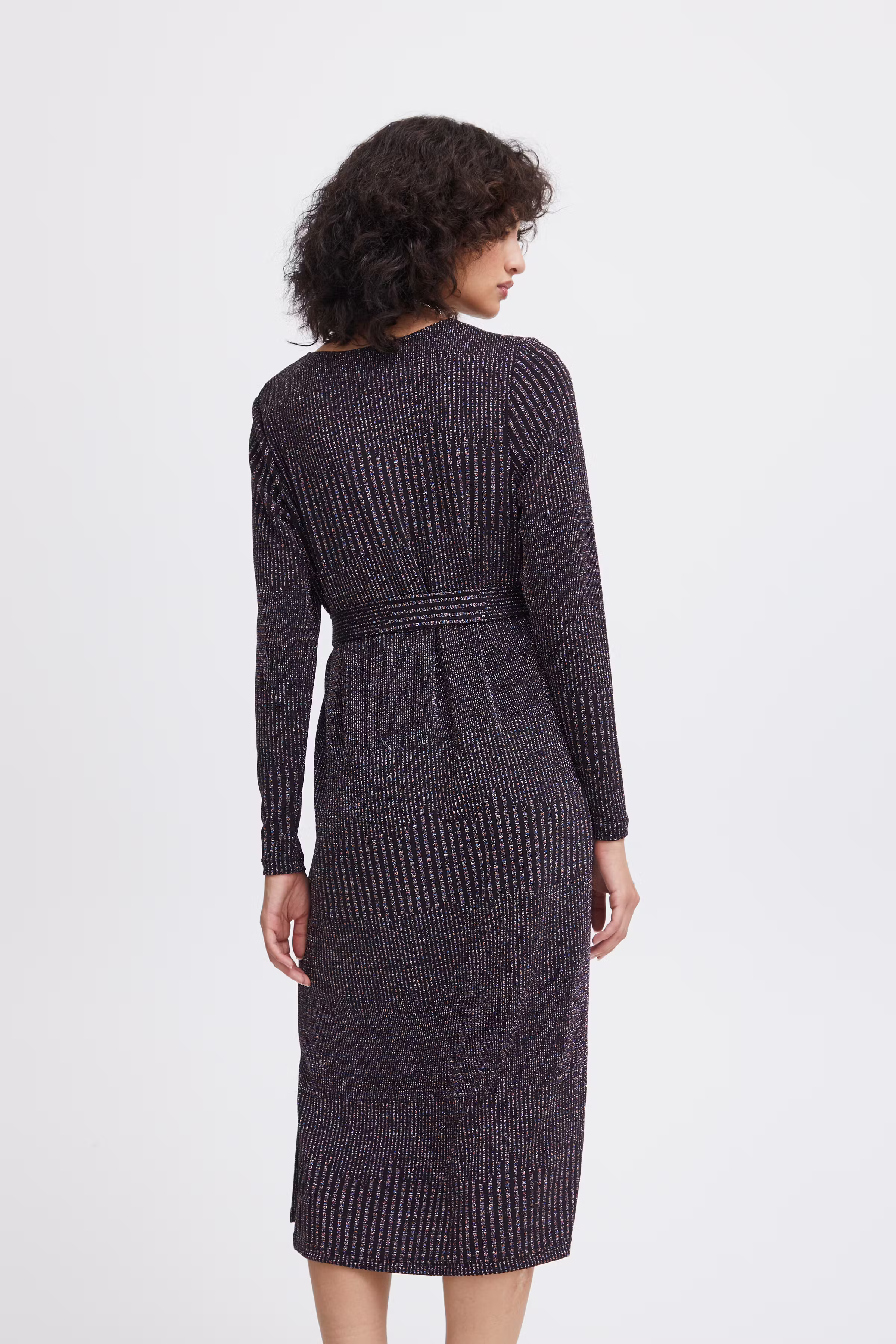 IHNILA Robe LOOKBOOK FRONT 20120069-194008