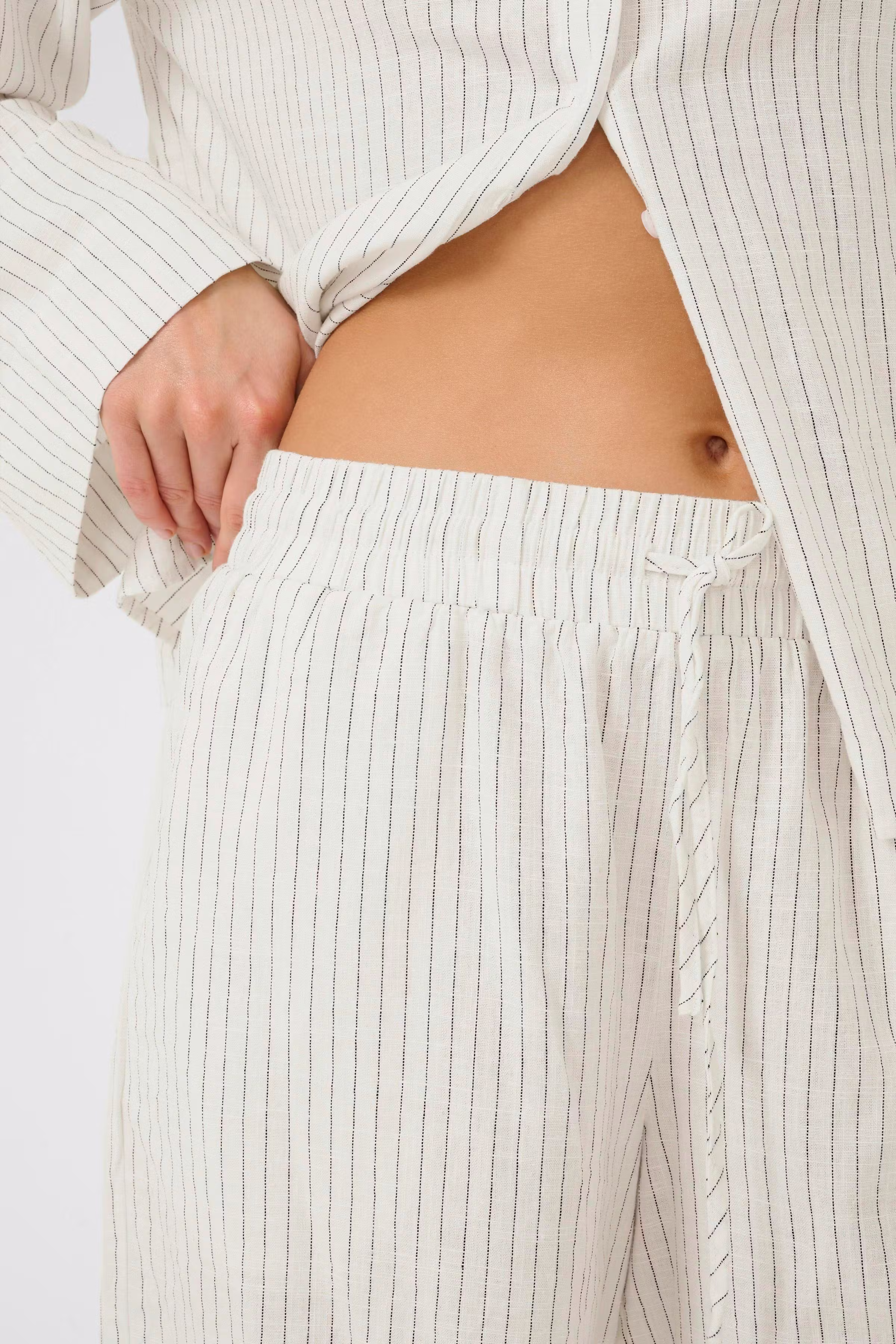 JannieMW Shorts LOOKBOOK DETAIL 10705171-107784