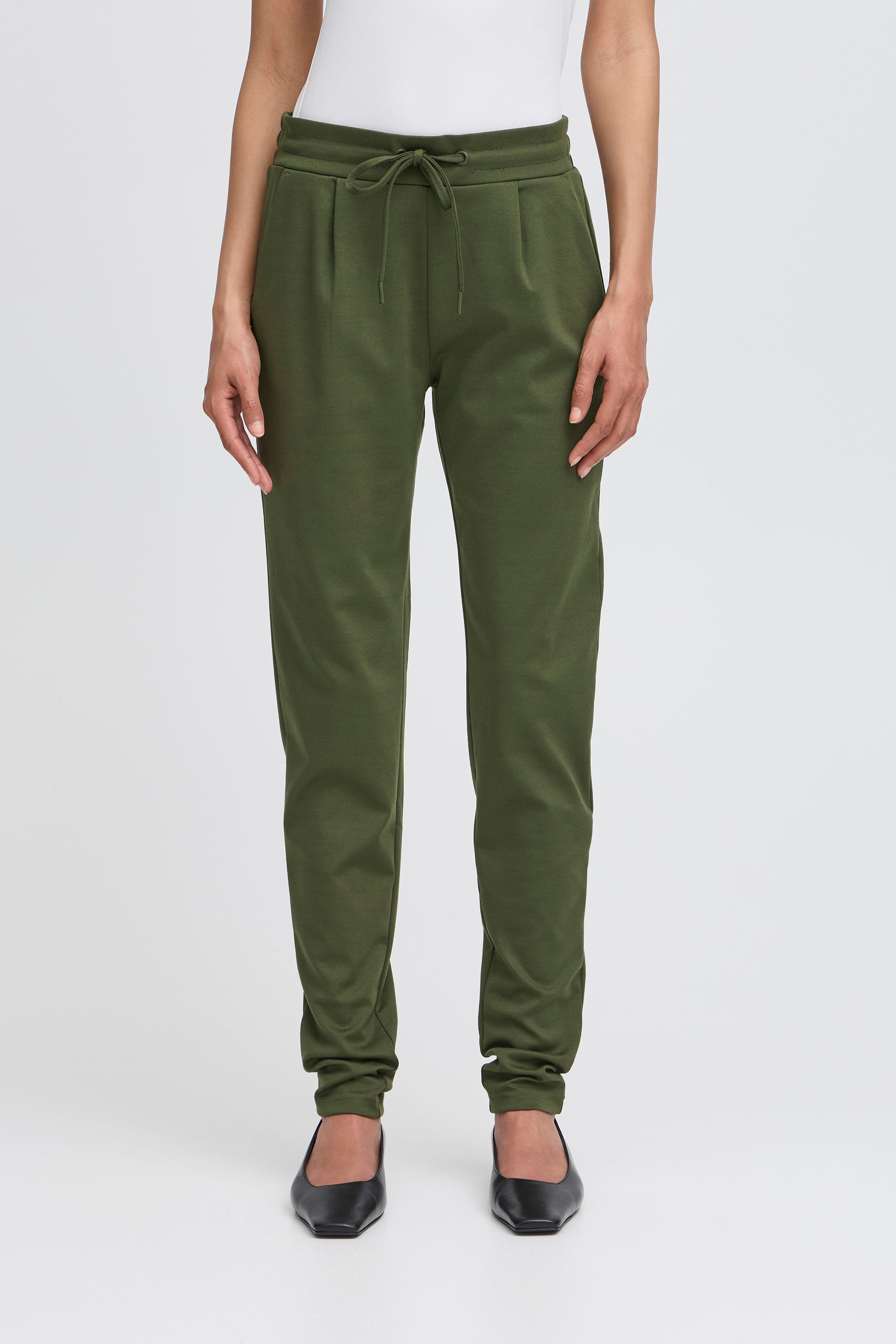 IHKATE Hose LOOKBOOK FRONT 20105036-190419