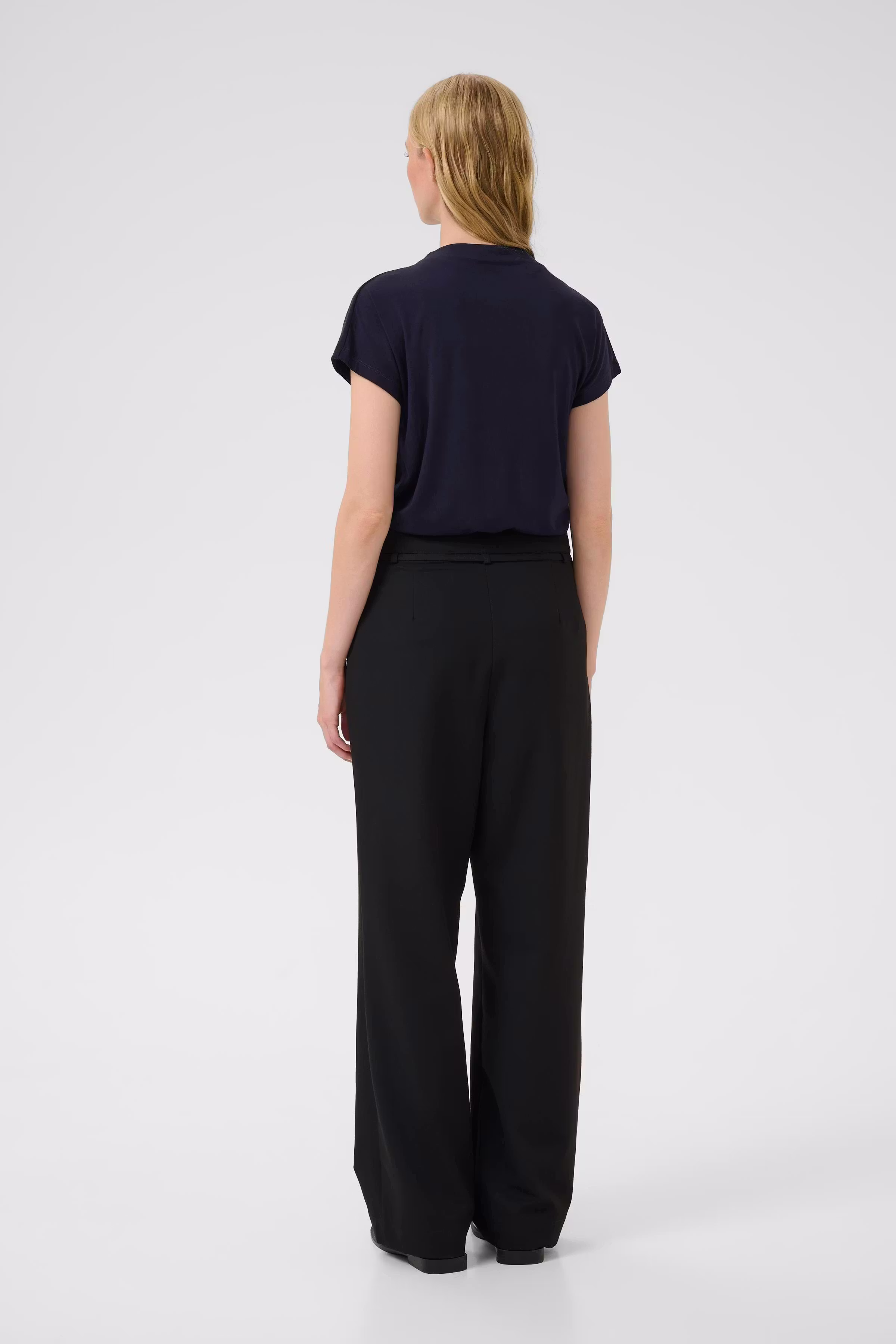 Dandy T-shirt LOOKBOOK BACK 10102010-193924