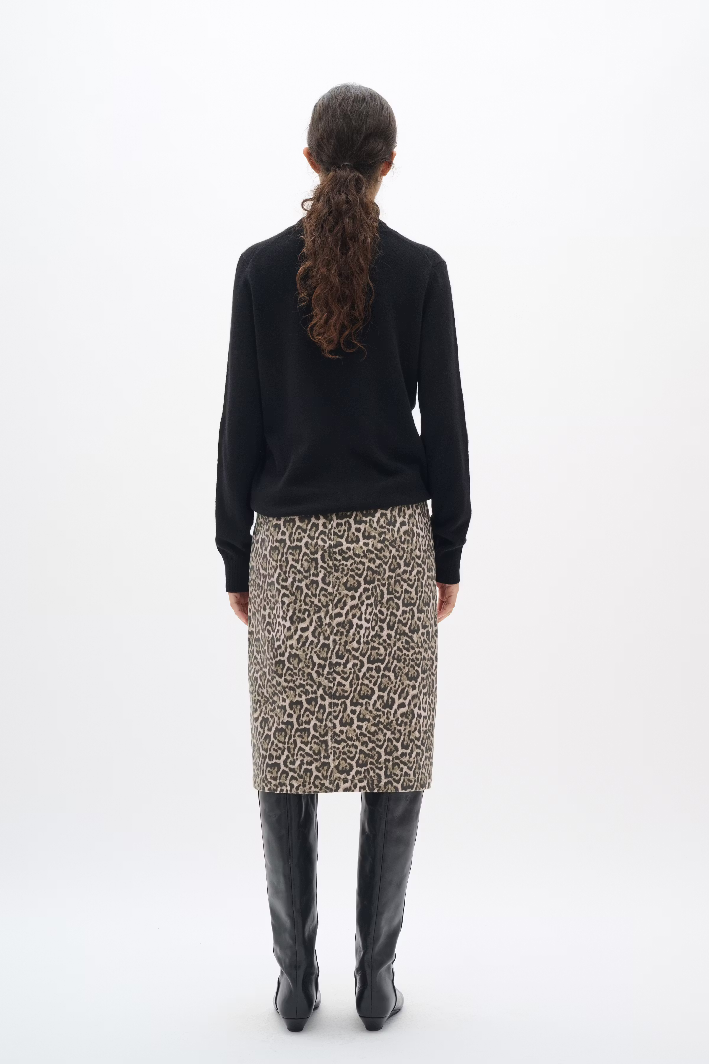 RiverIW leopard Kjol LOOKBOOK BACK 30110454-300824
