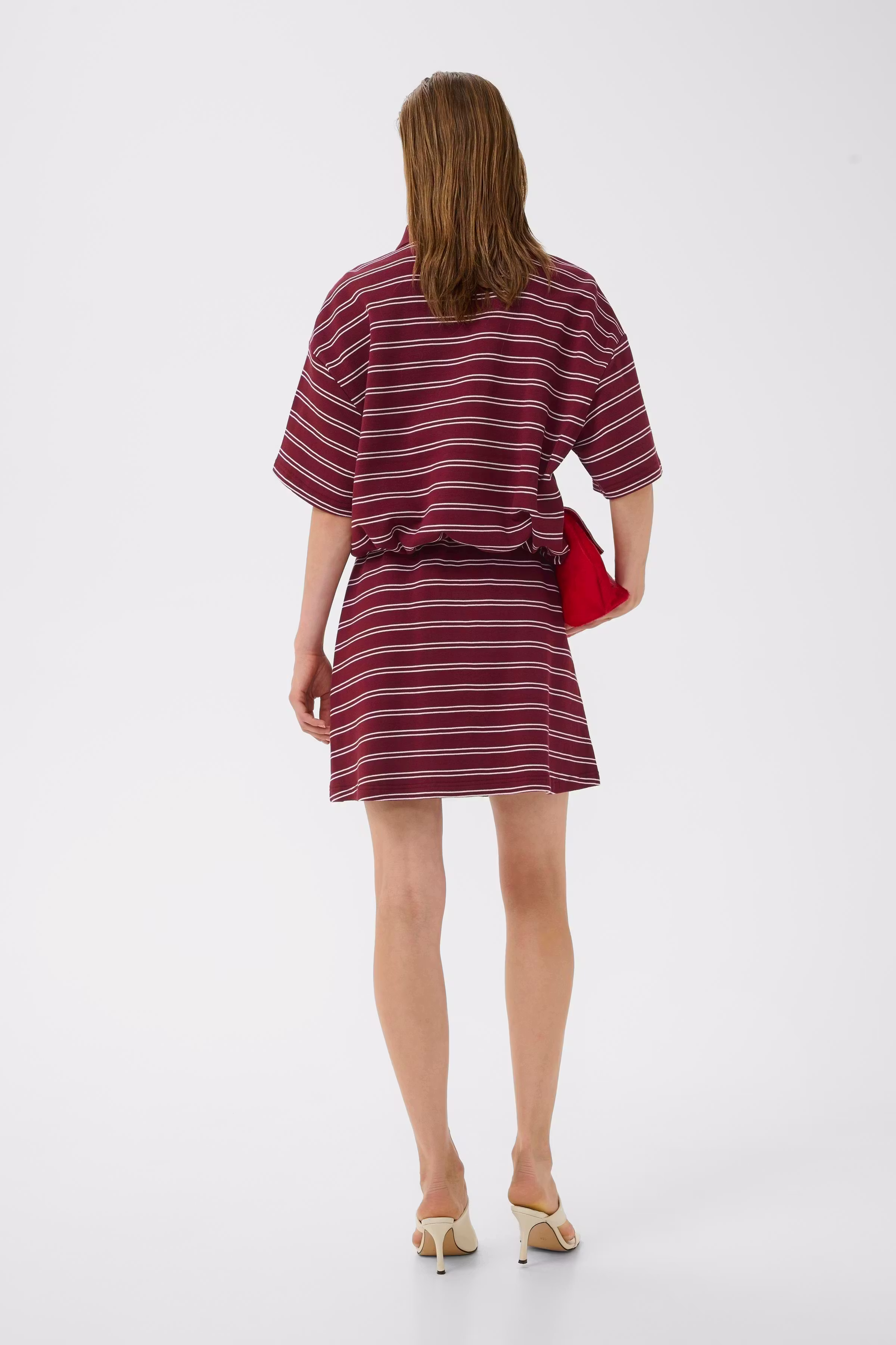 GZpilova Nederdel LOOKBOOK BACK 10911230-109417