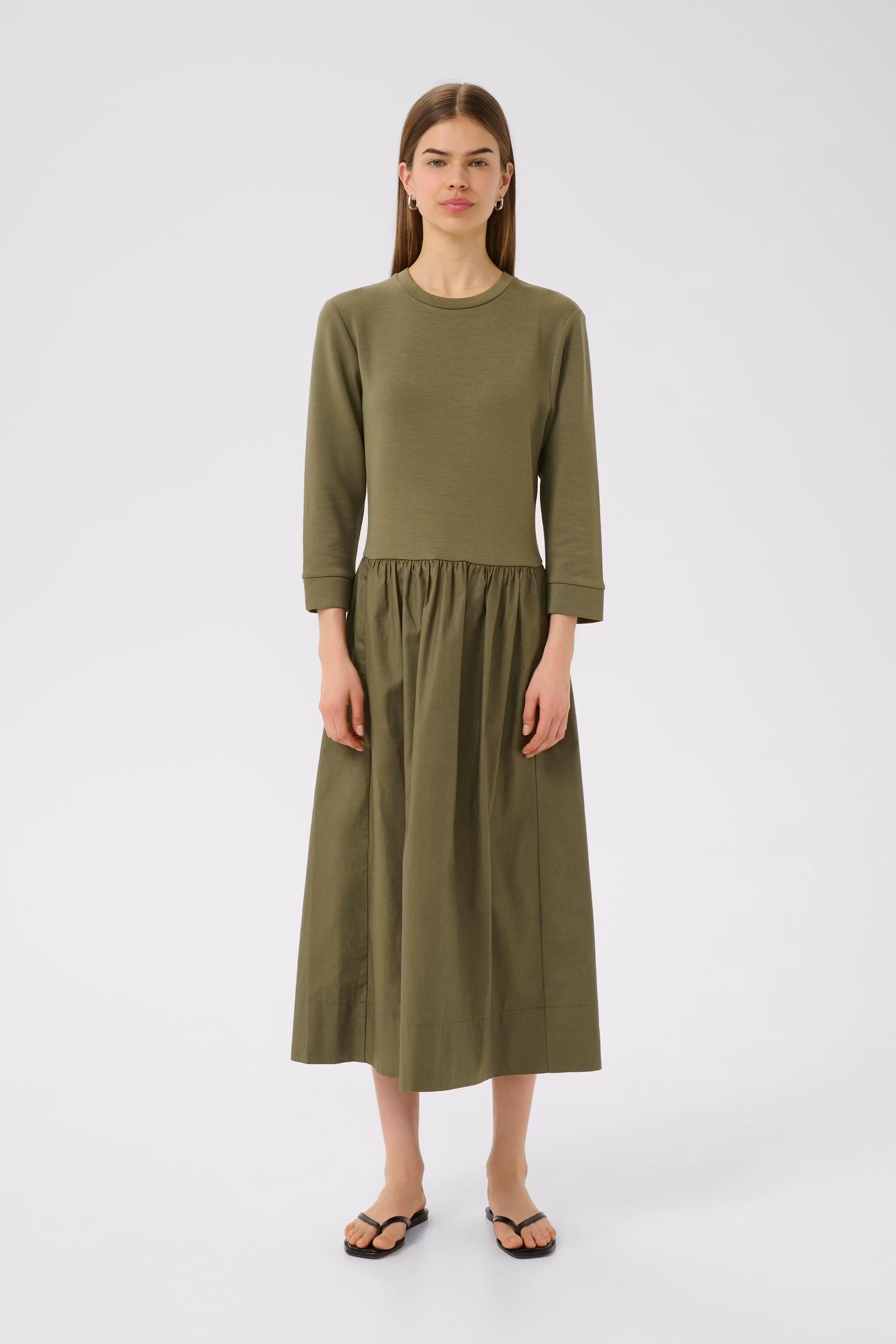 MiraIW Kjole LOOKBOOK FRONT 30110507-180515