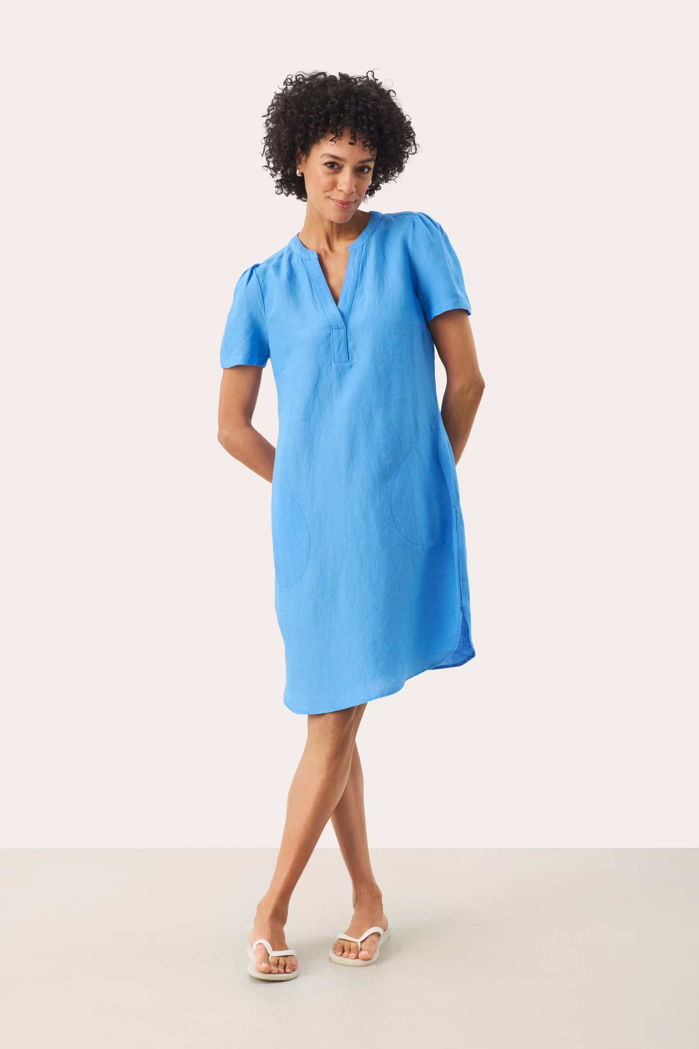 AminasePW Linen Dress LOOKBOOK FRONT 30309571-174041