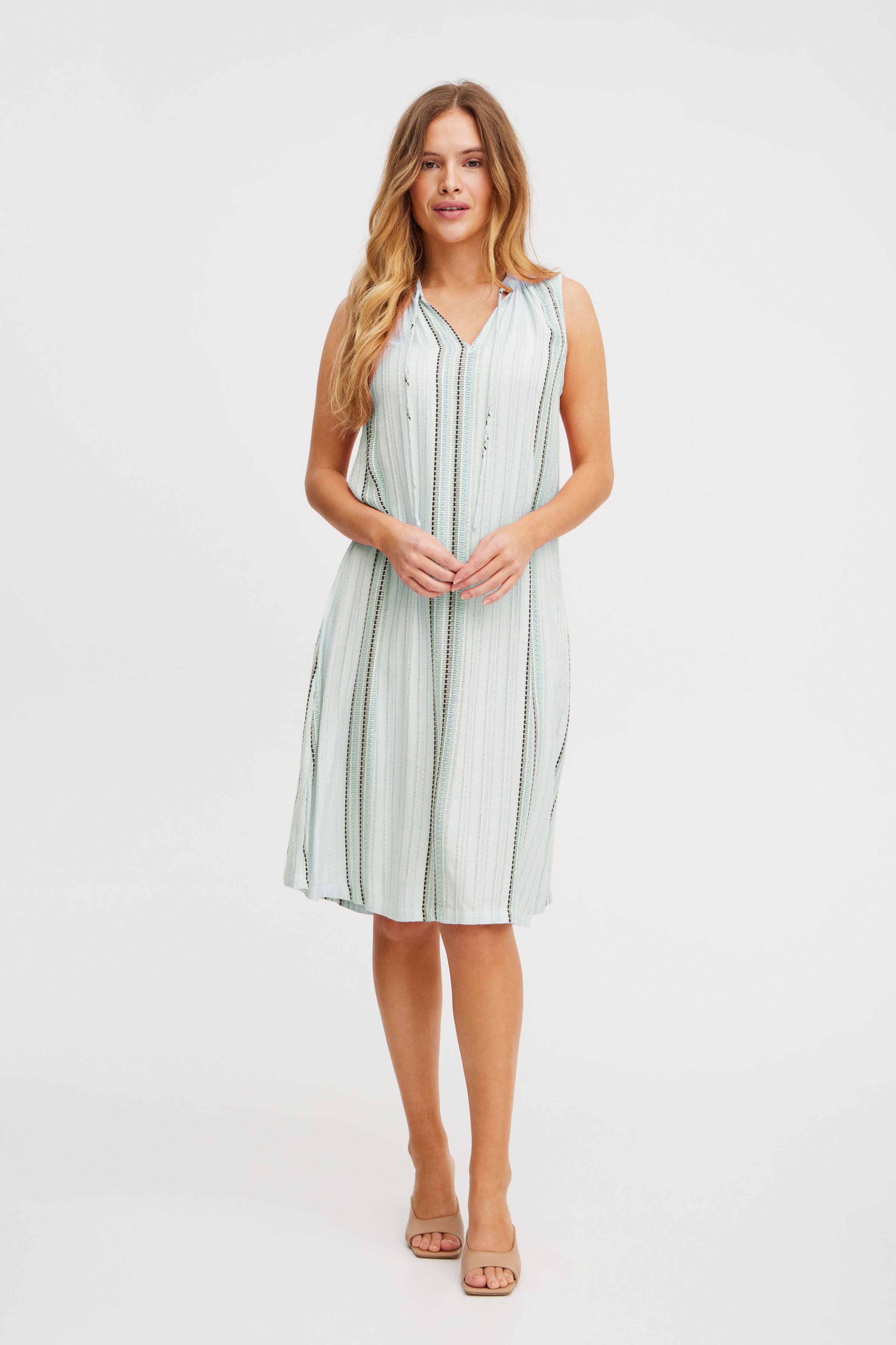 PZELIZA Klänning LOOKBOOK FRONT 50208057-203138