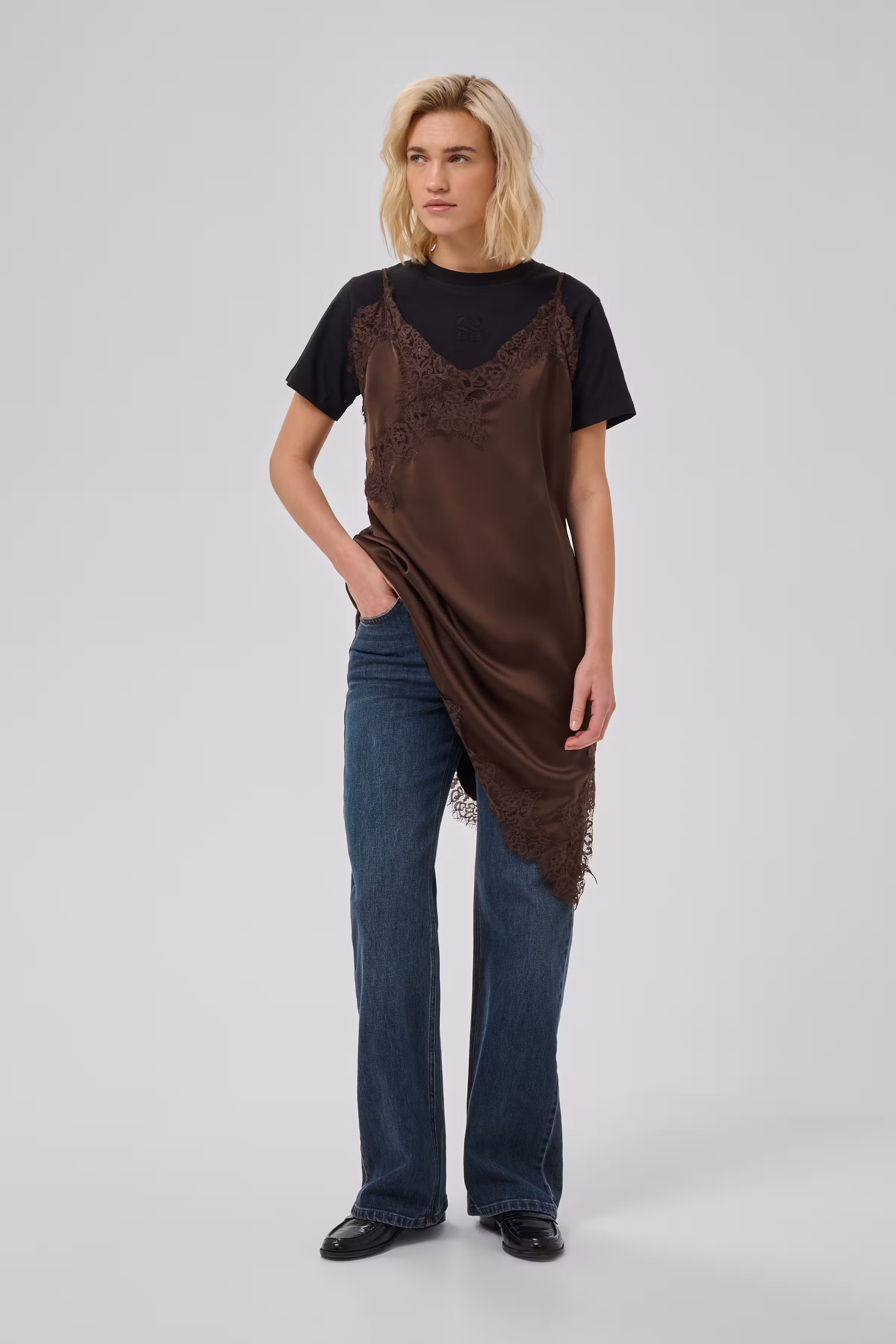 MWBrenda Spetsklänning LOOKBOOK FRONT 10705656-109345