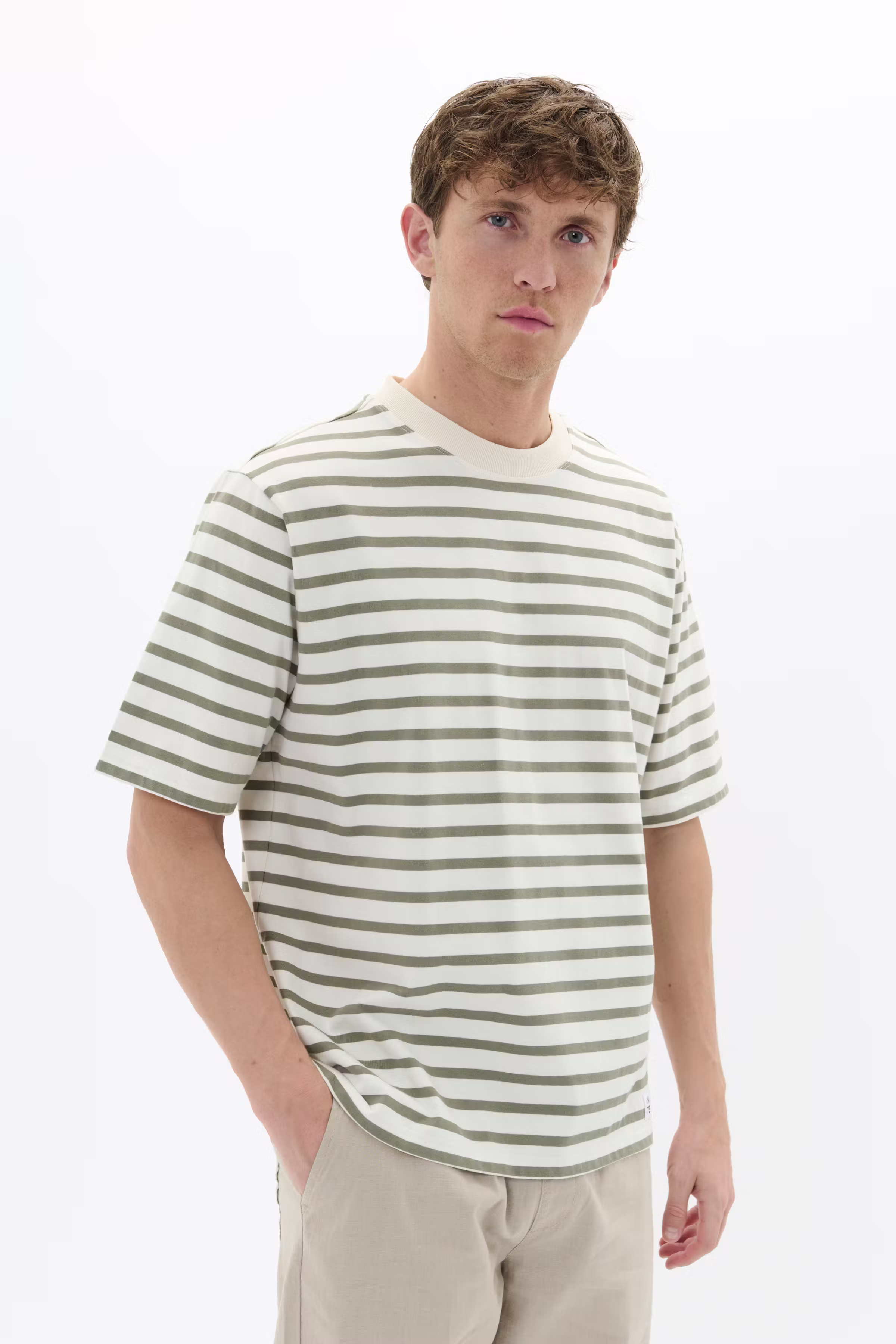 MAhudson M73 T-shirt LOOKBOOK FRONT 30207830-180312