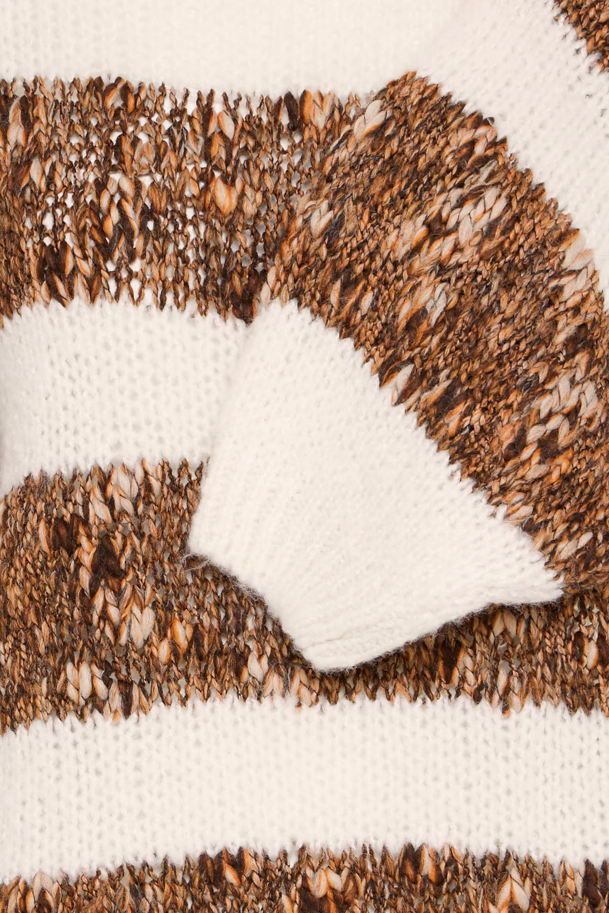 SBAUGUSTAA Pullover PACK DETAIL 22100718-190912