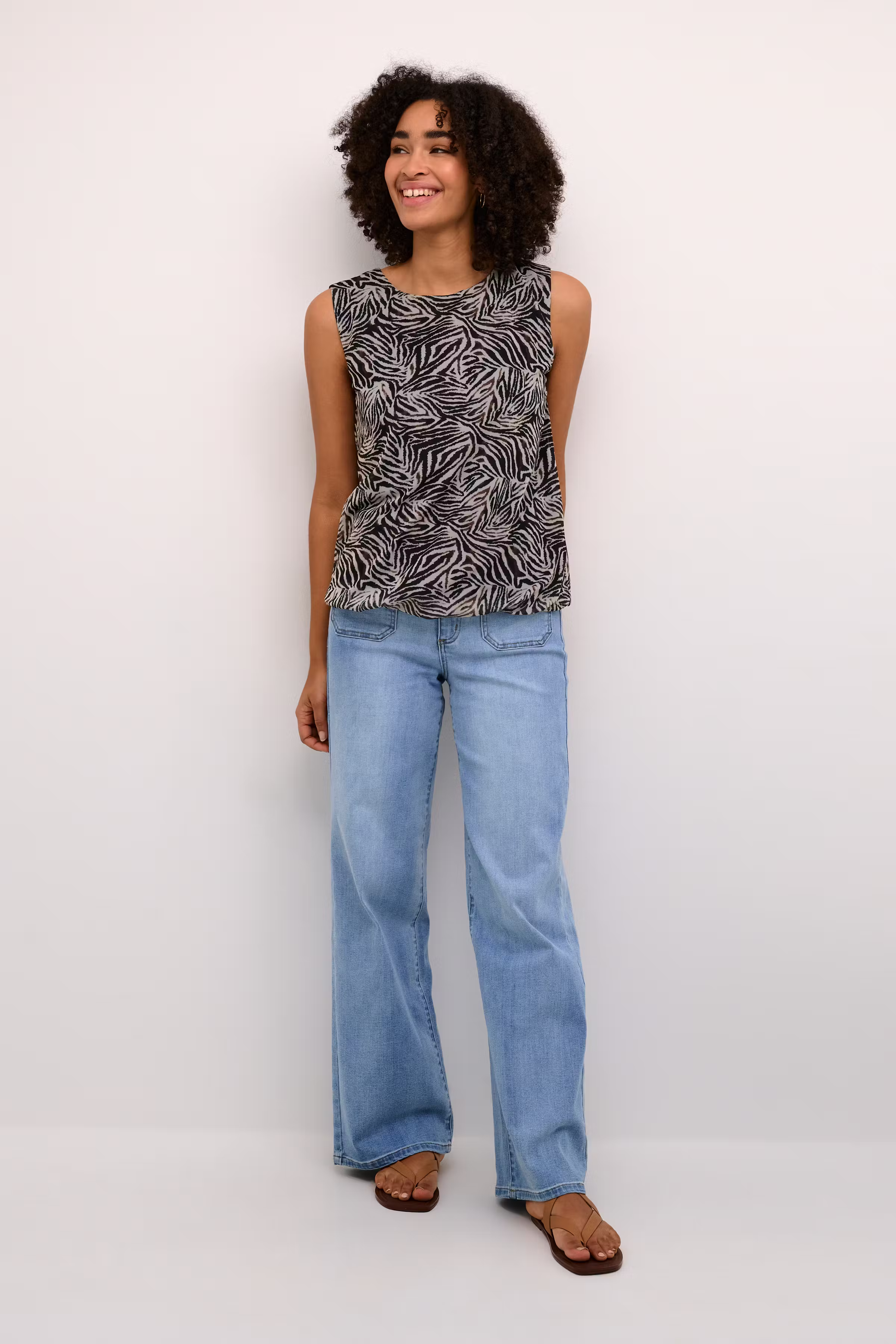 BPsandra Bluse LOOKBOOK FRONT 10590710-106103B