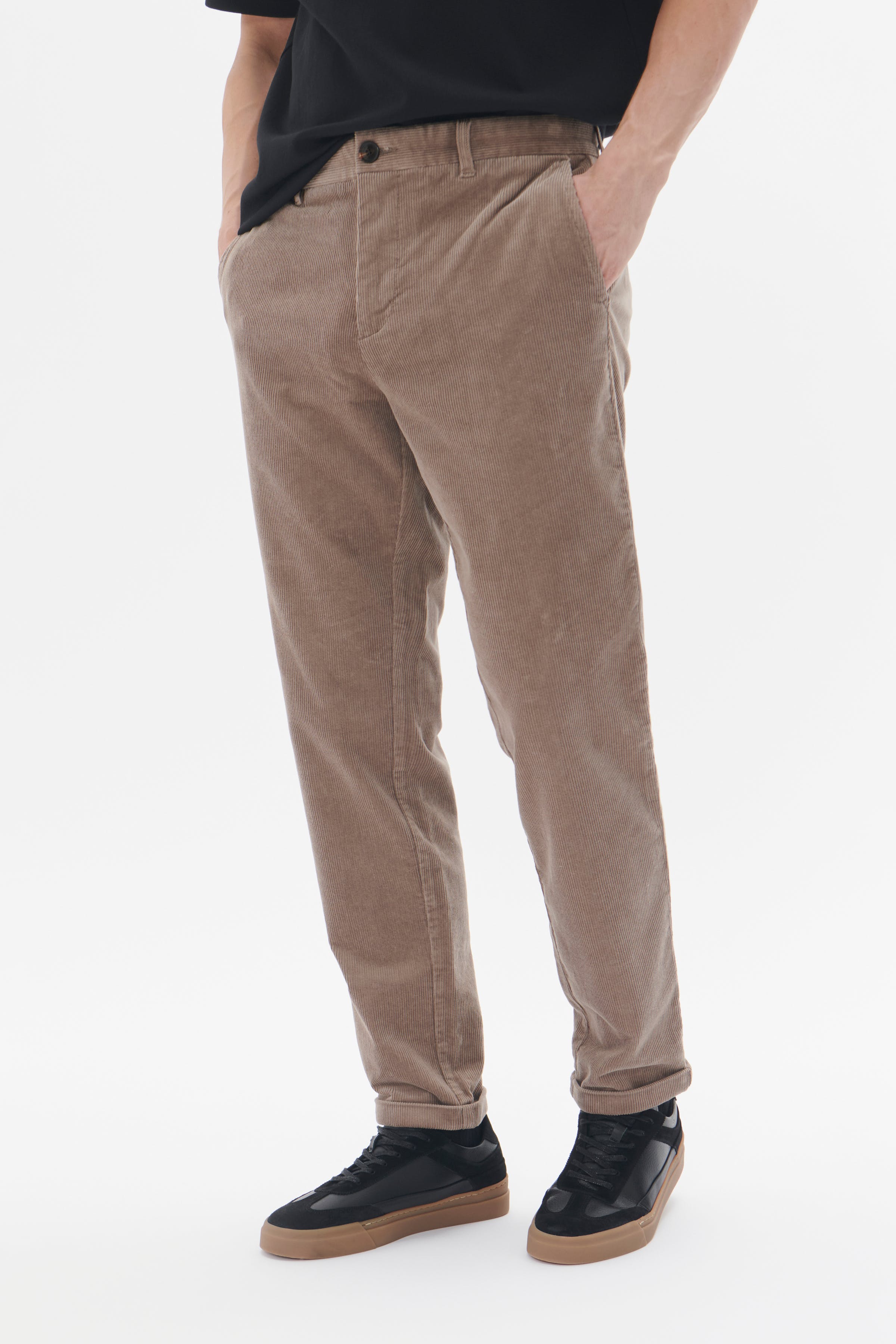 MALiam Bukser LOOKBOOK FRONT 30208516-181112