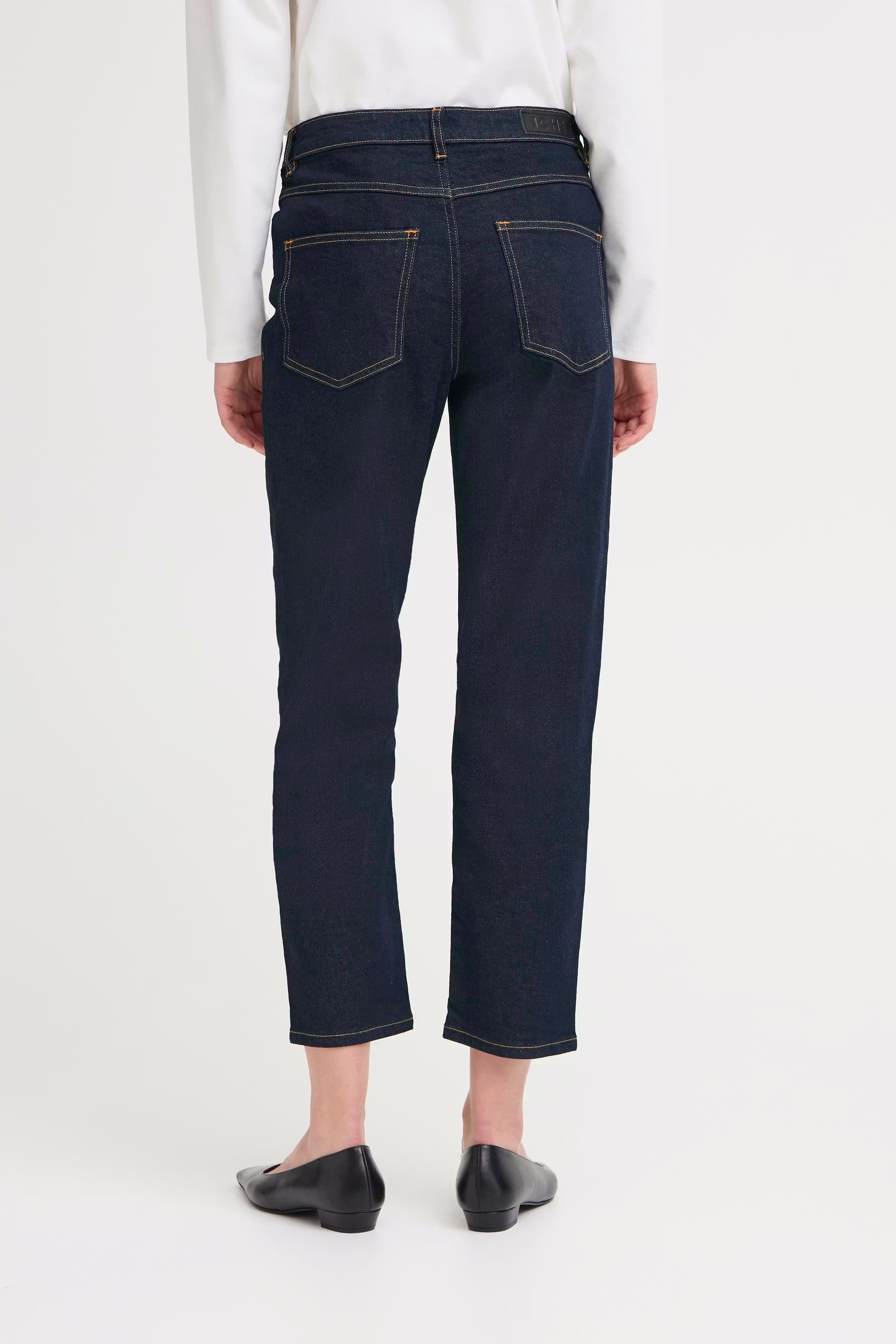 IHTWIGGY RAVEN Jeans LOOKBOOK BACK 20110967-900000209