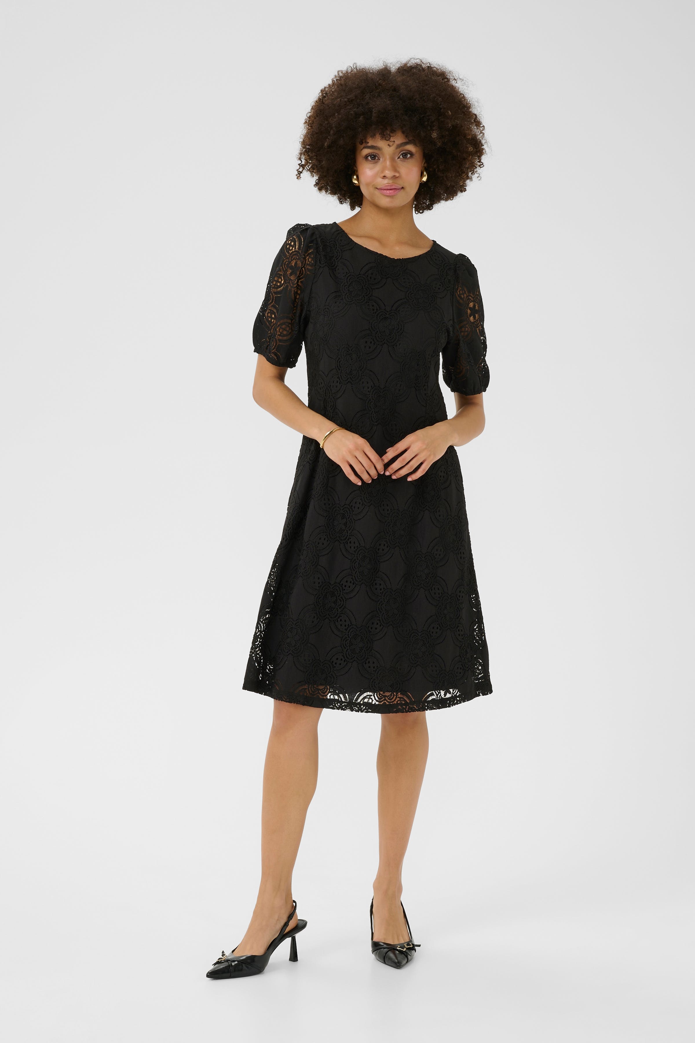 CUsigla Lace dress LOOKBOOK FRONT 50112215-500012