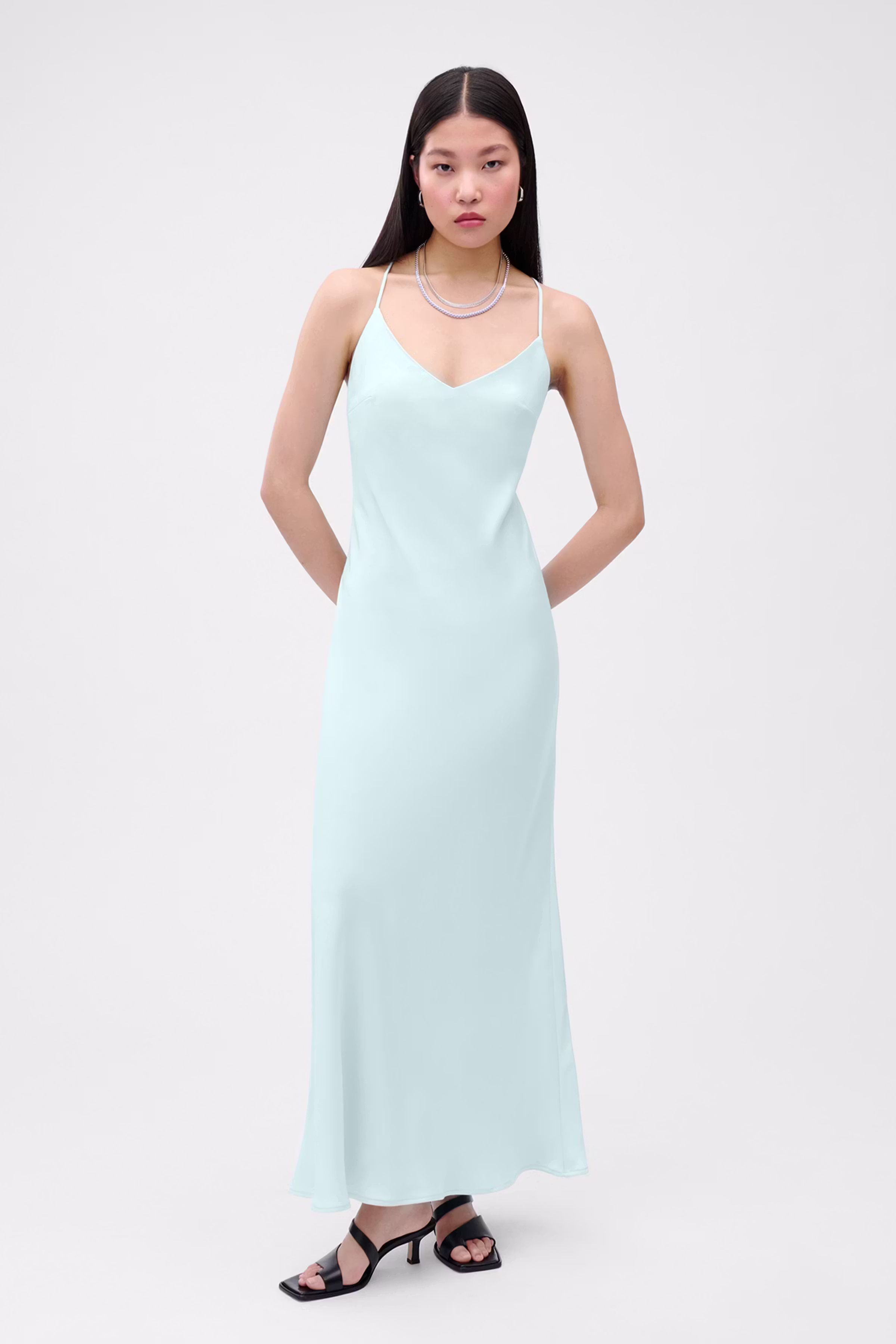 IONOEL Kleid LOOKBOOK FRONT 30600399-BL804