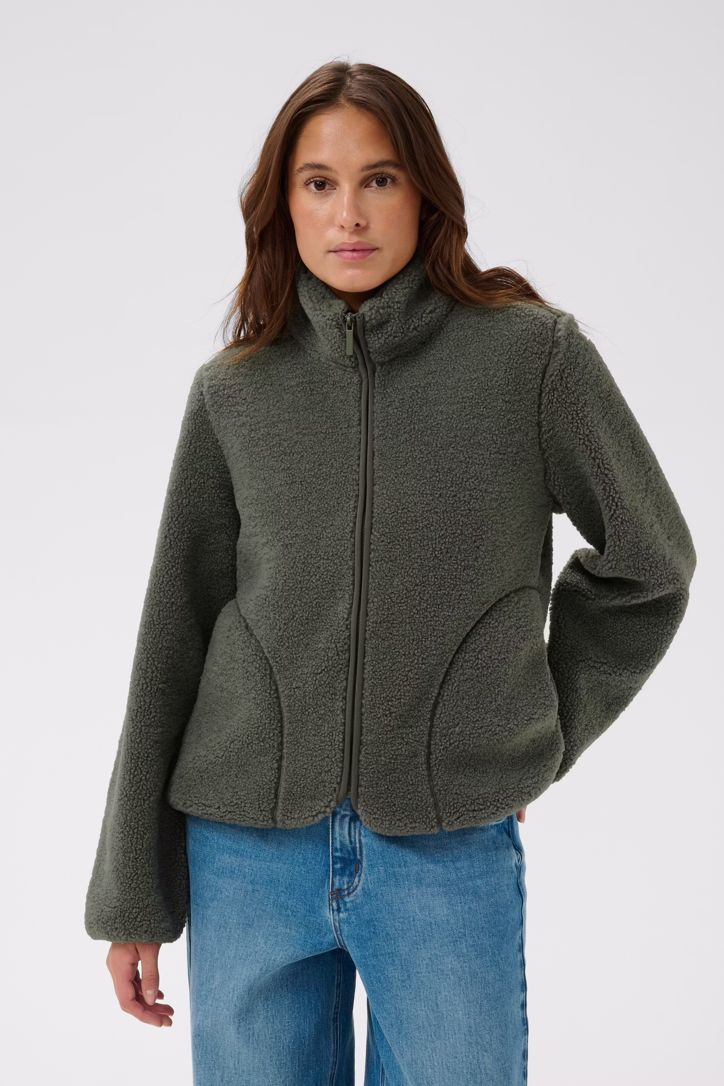 KAally Coat LOOKBOOK FRONT 10511206-176212