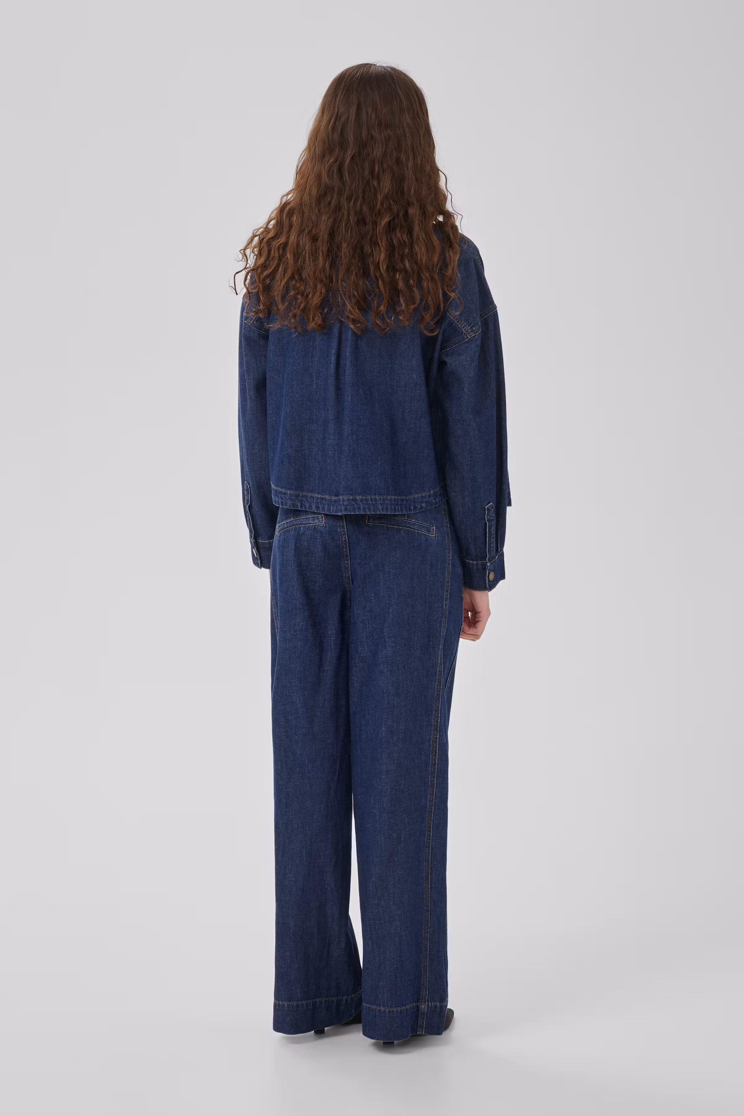 HilmaMW Jeans LOOKBOOK BACK 10705062-100061