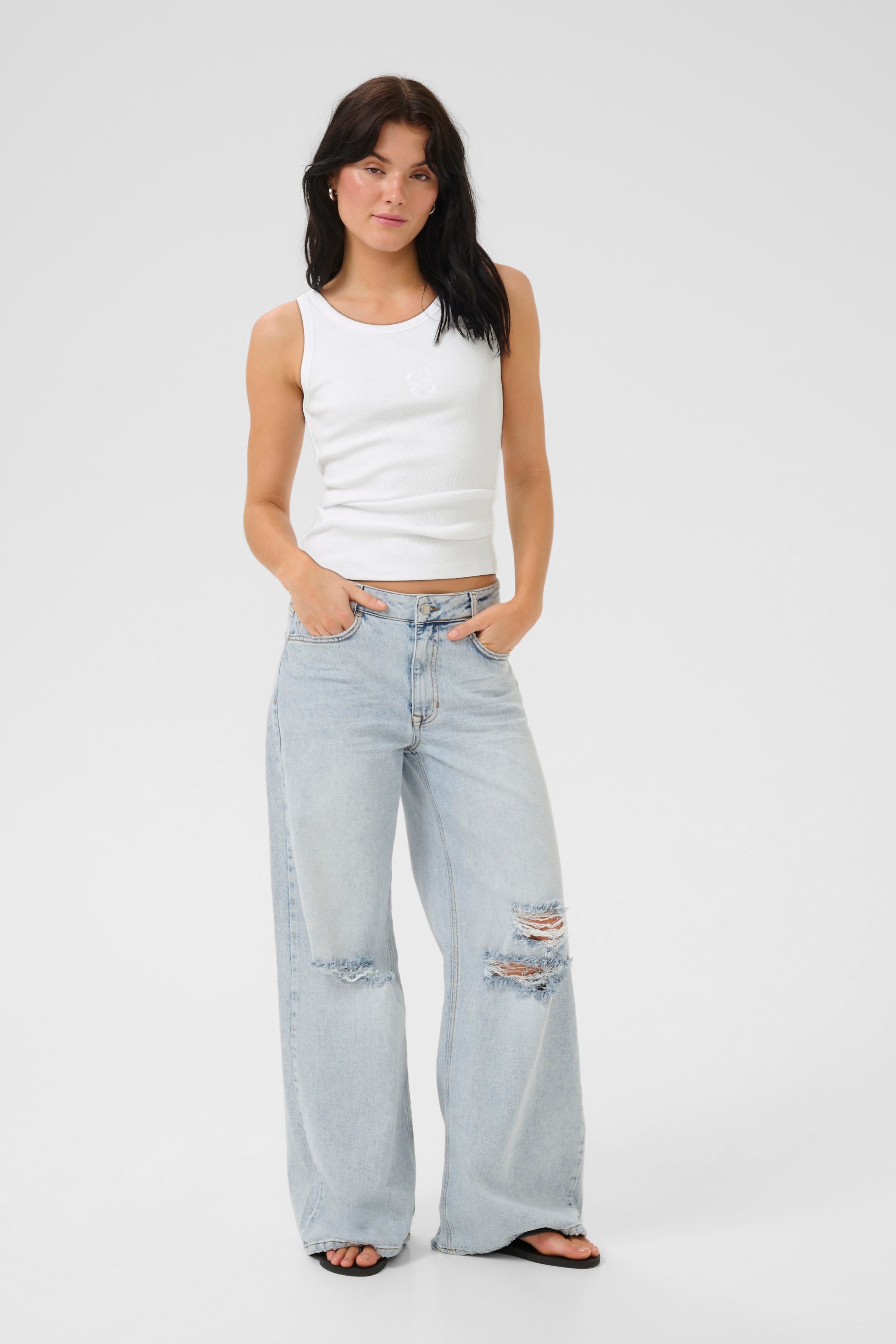 08 THE MANDY TOP LOOKBOOK FRONT 10704858-110601