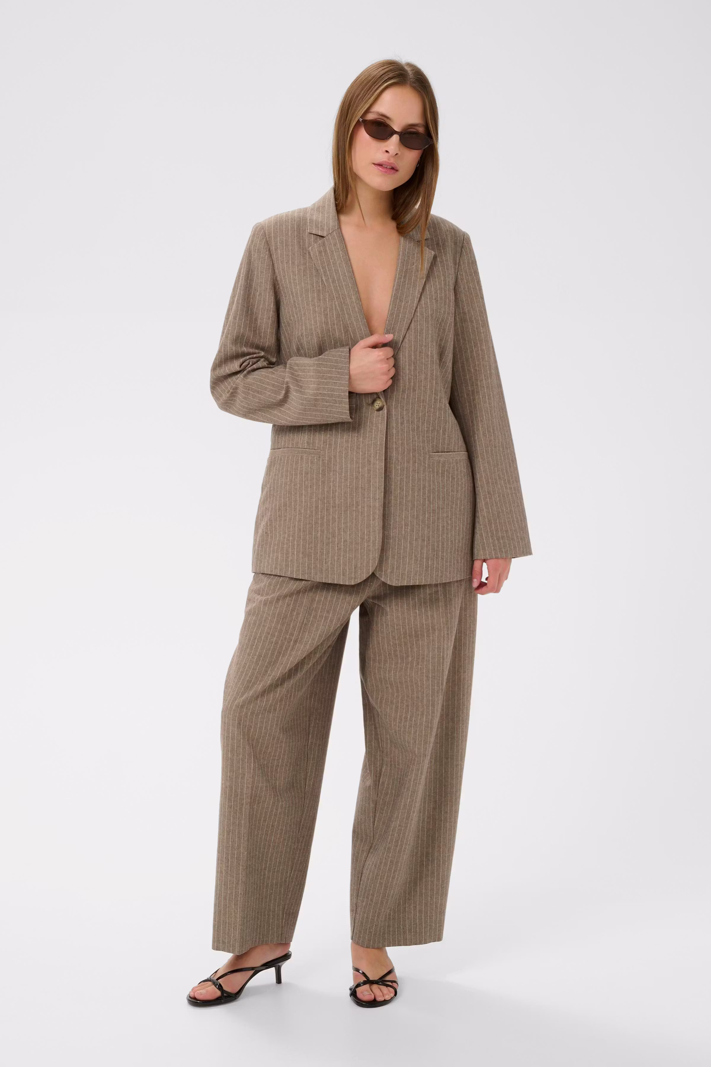SLGinevra Hose LOOKBOOK FRONT 30409132-304684