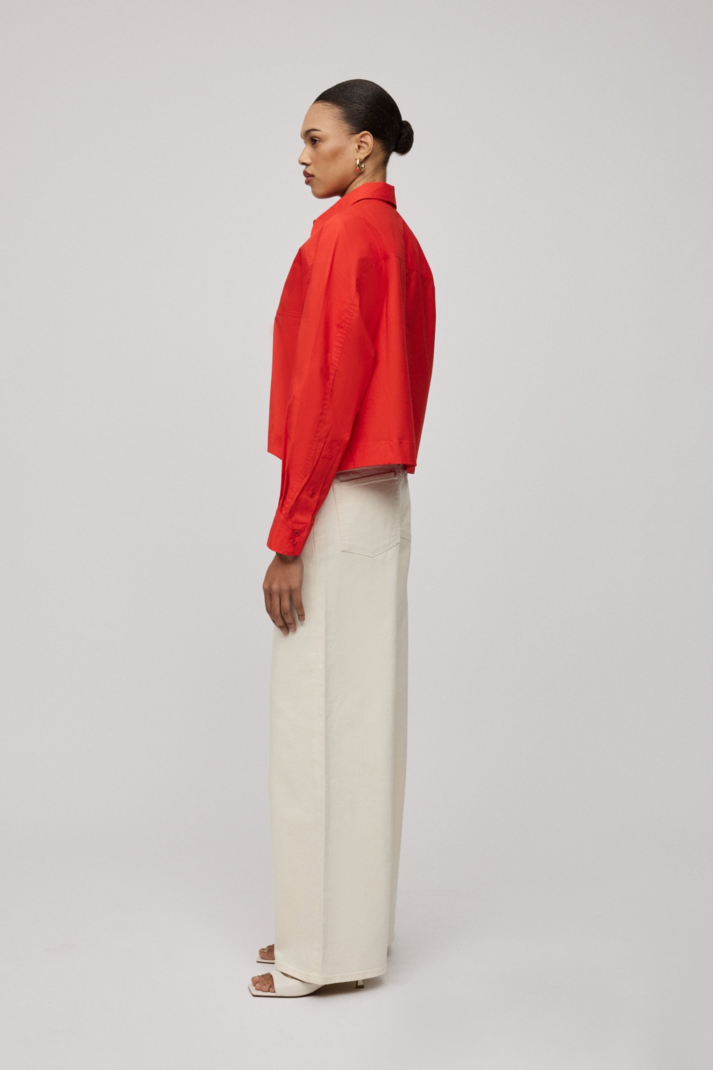 BRITTNEY Blouse LOOKBOOK FRONT 30600489-RE330