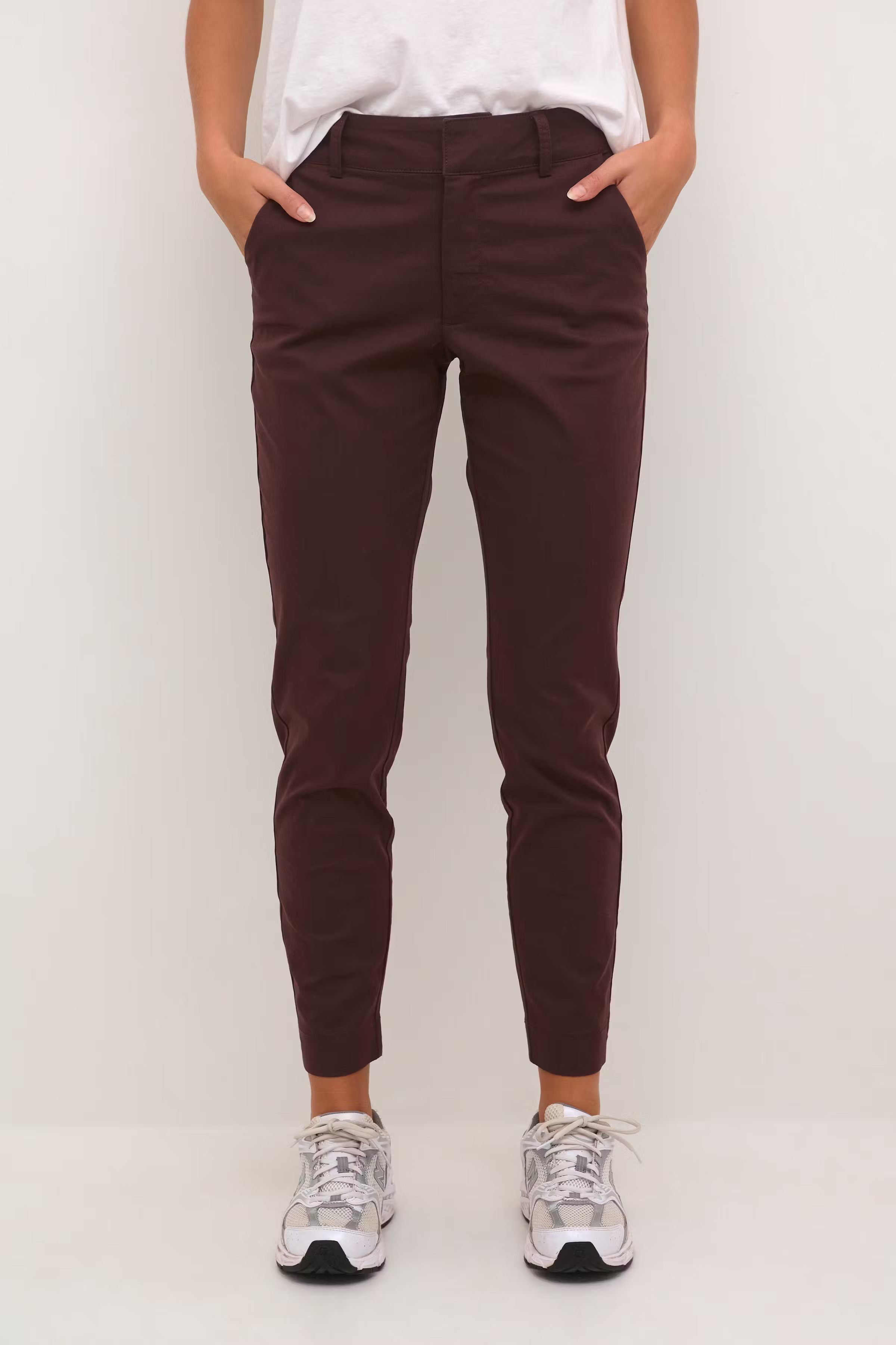 KAlea Bukser LOOKBOOK FRONT 10505191-191016