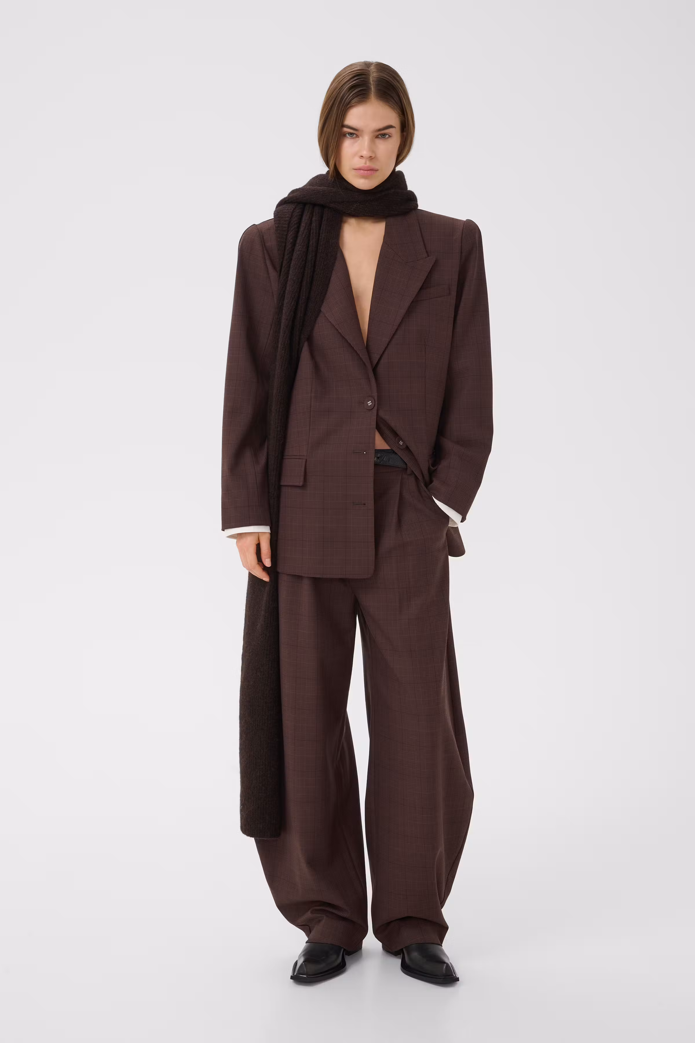 GZlavana Blazer LOOKBOOK FRONT 10911435-109903
