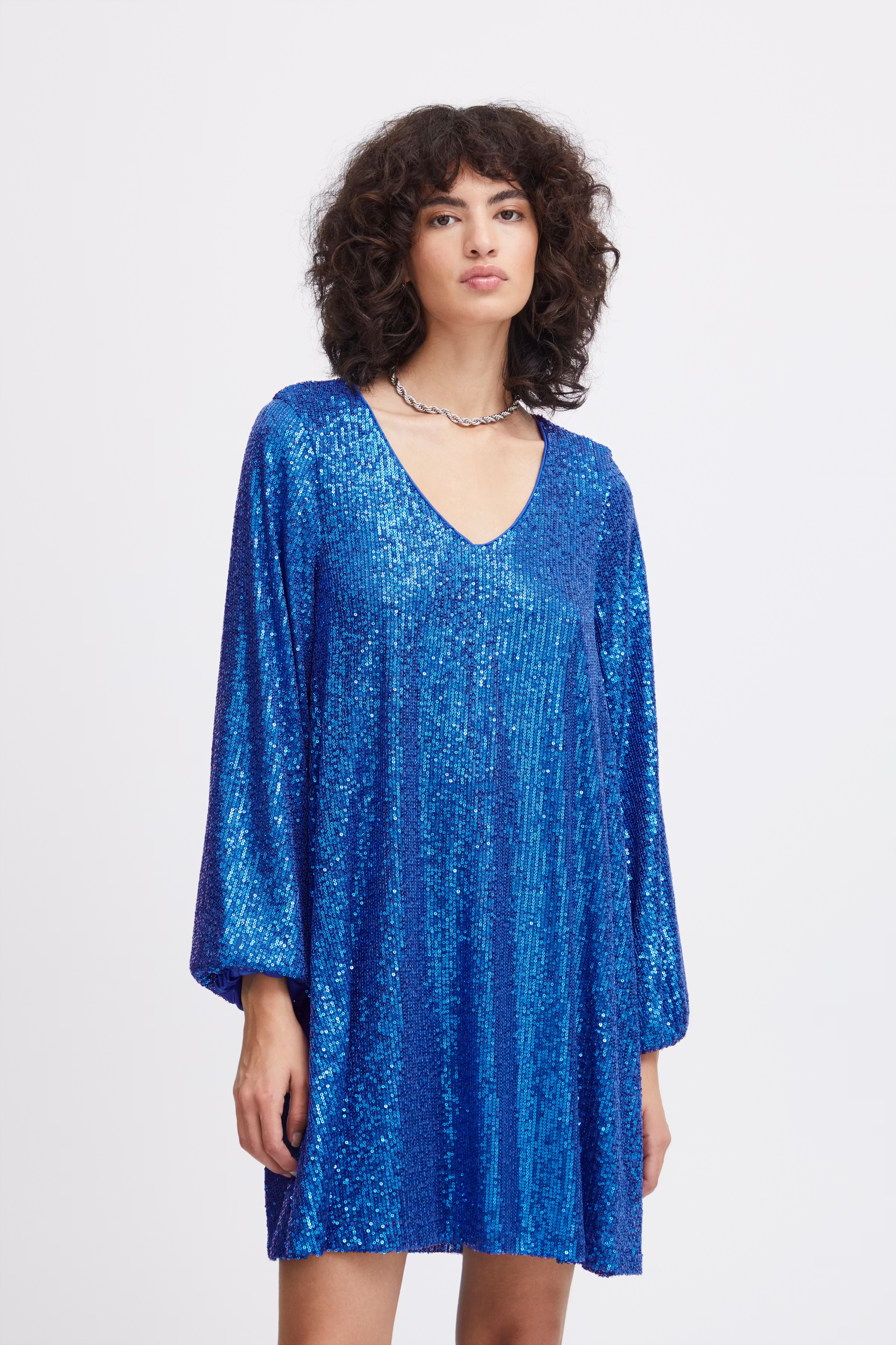 IHFAUCI Kjole LOOKBOOK FRONT 20120062-194045