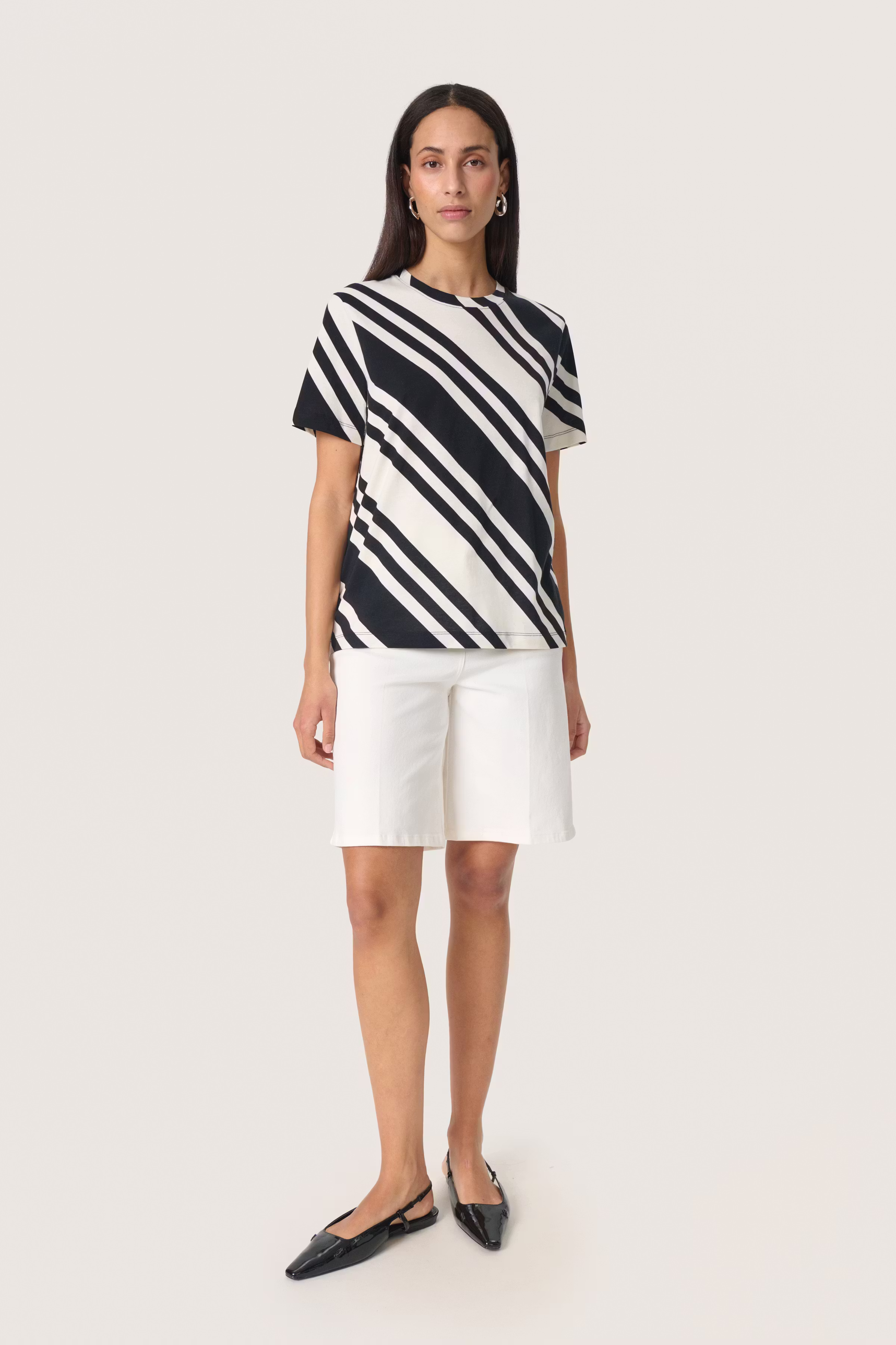 SLAeve T-shirt LOOKBOOK FRONT 30408303-303727