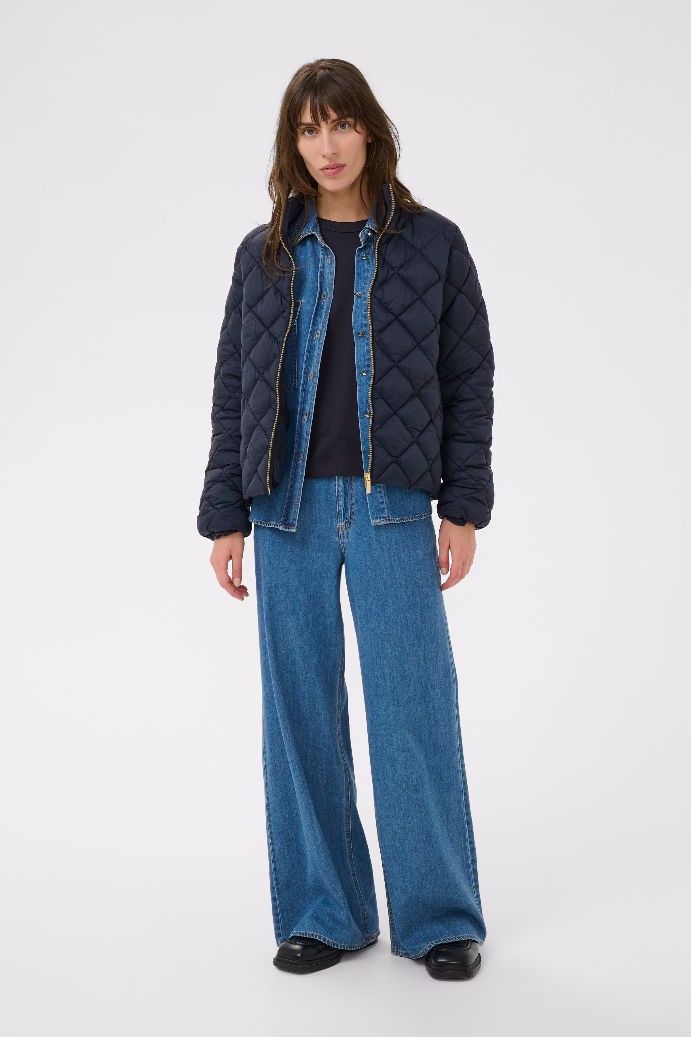 OliaPW Yttertøy LOOKBOOK FRONT 30310243-194013