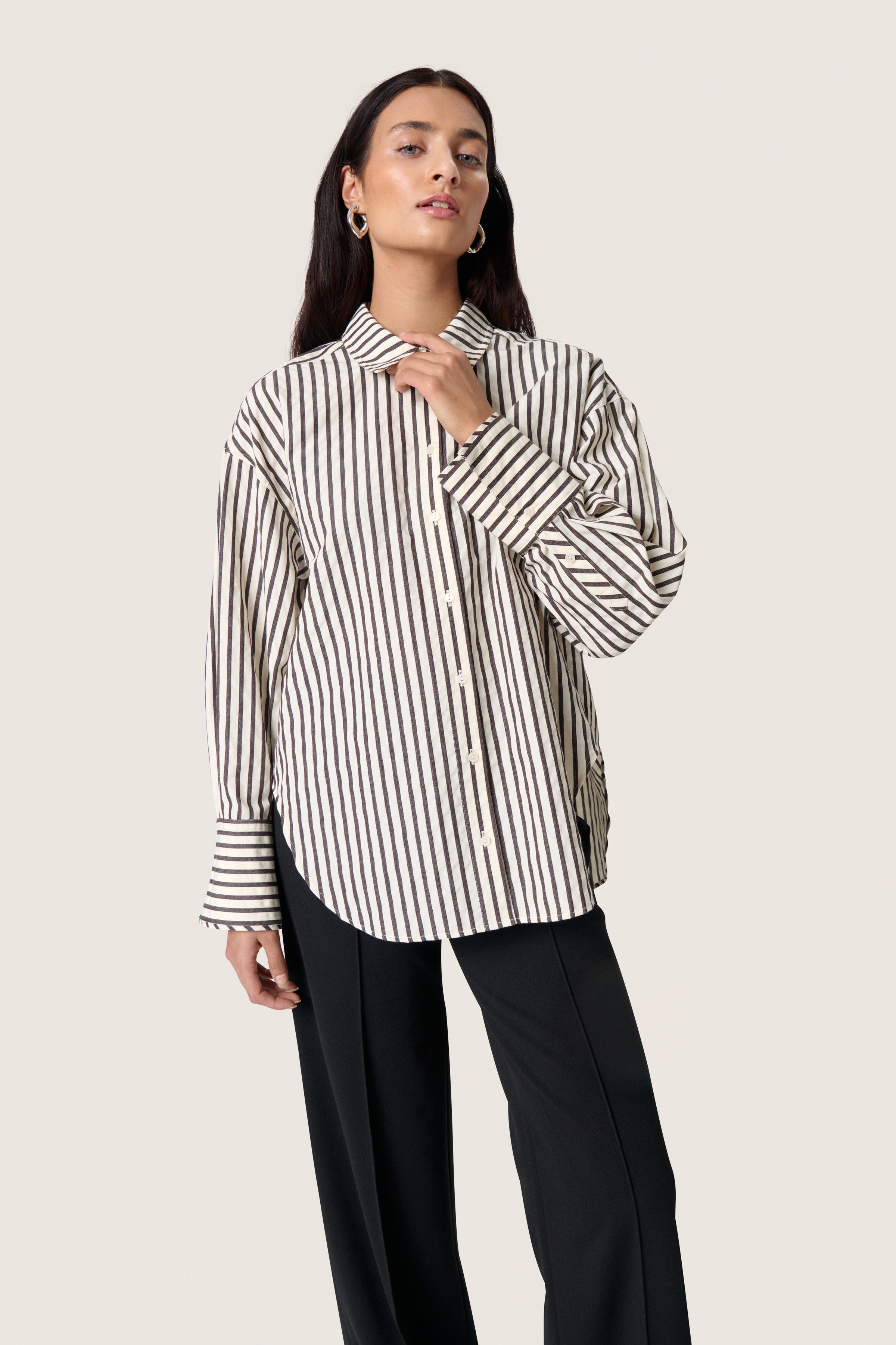 SLToledo Shirt LOOKBOOK FRONT 30408603-304162