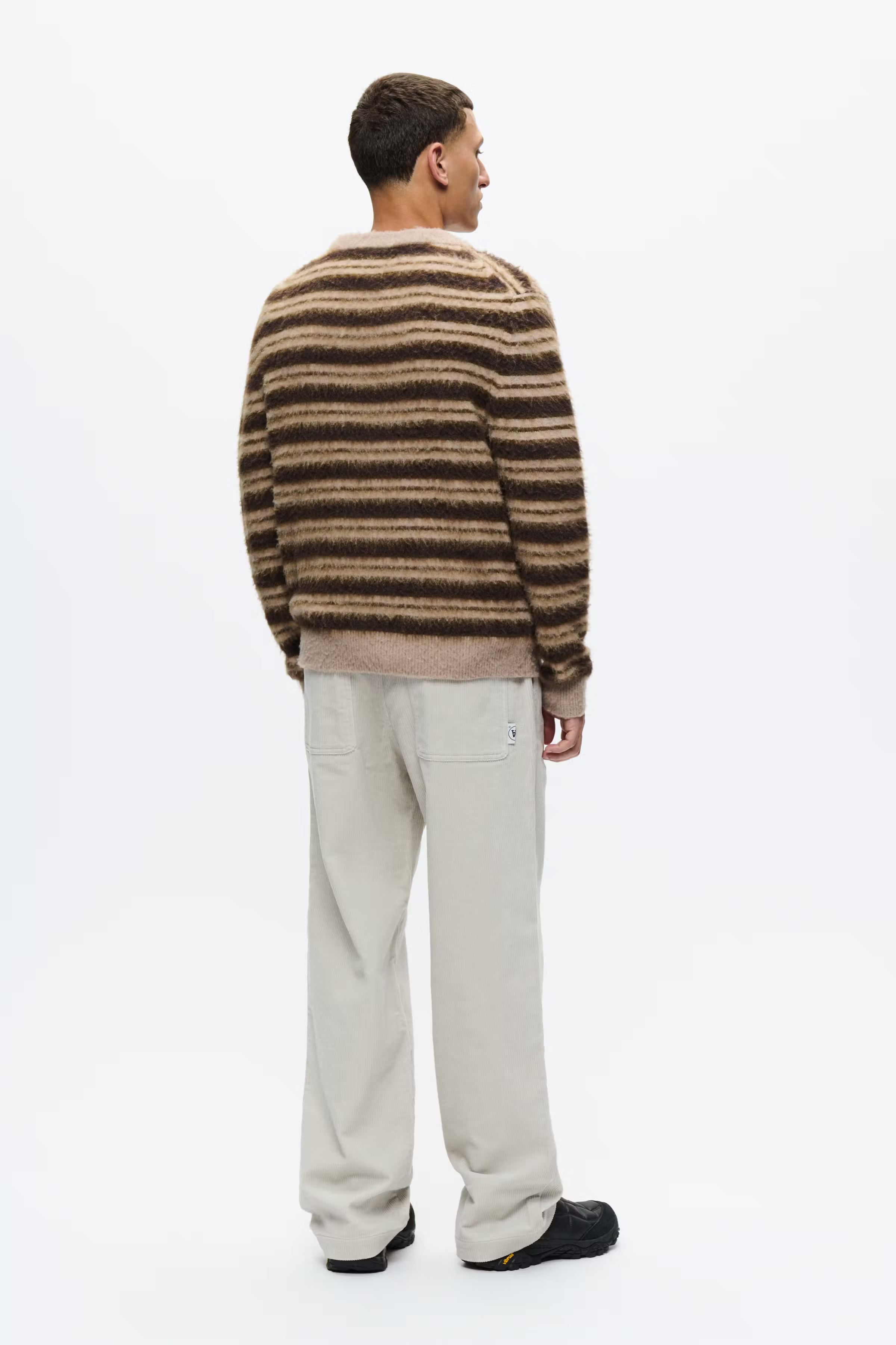 WWEnker Pullover LOOKBOOK BACK 30251773-304410