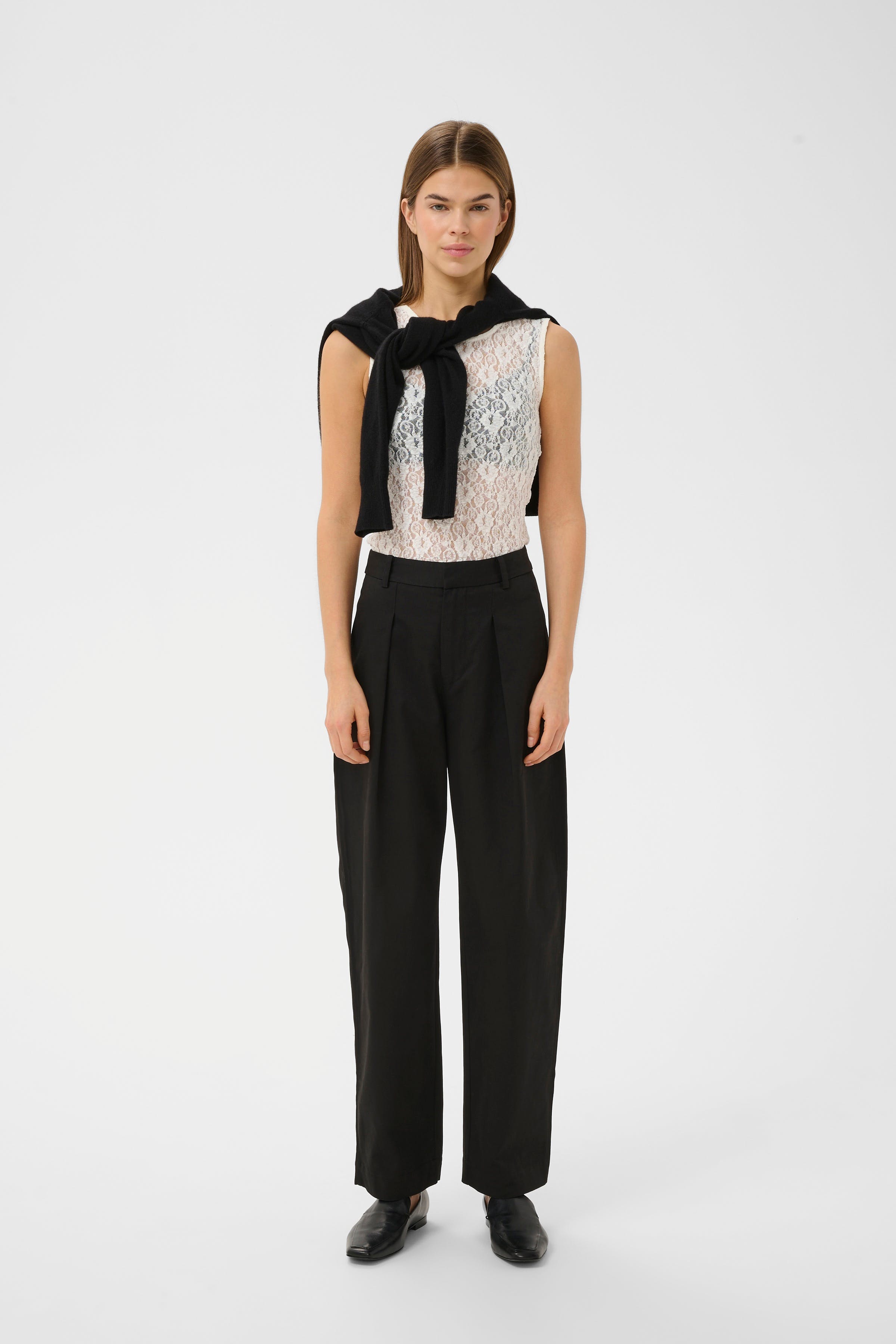 MilanaIW T-shirt LOOKBOOK FRONT 30110514-110701