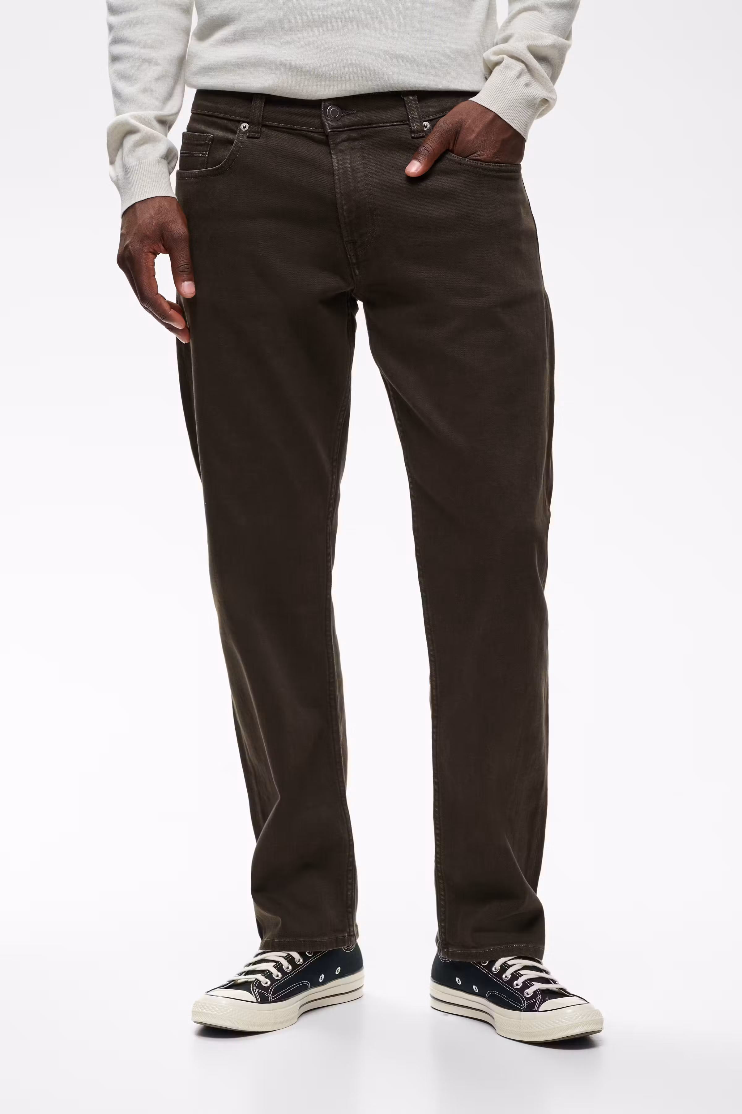 MAMike Hose LOOKBOOK FRONT 30209153-190812
