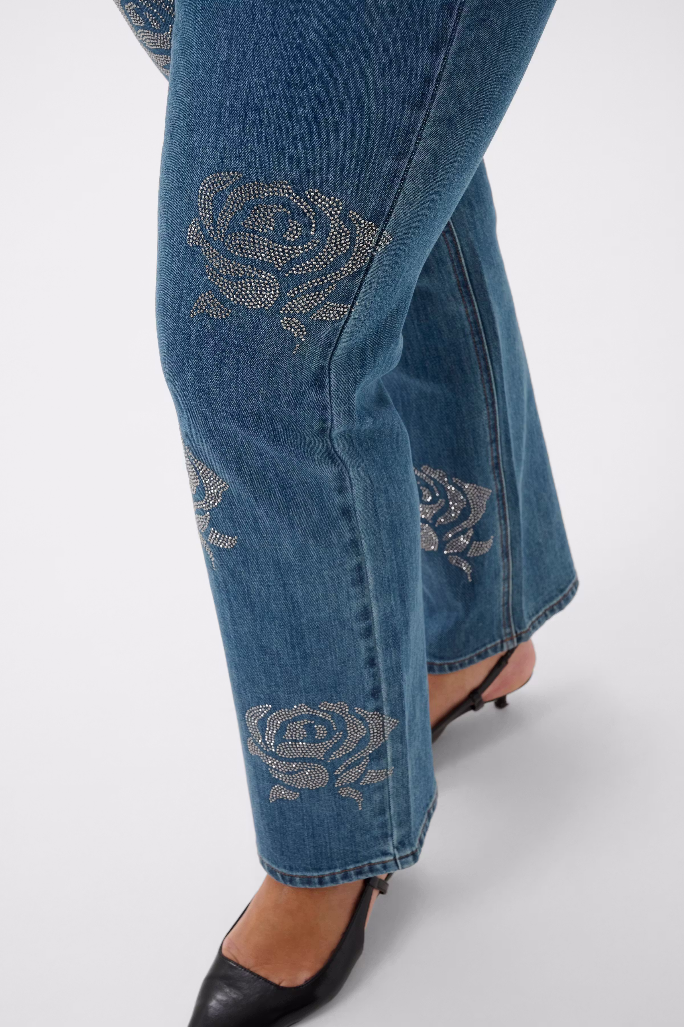 KCastelia Jeans LOOKBOOK DETAIL 10584285-109470
