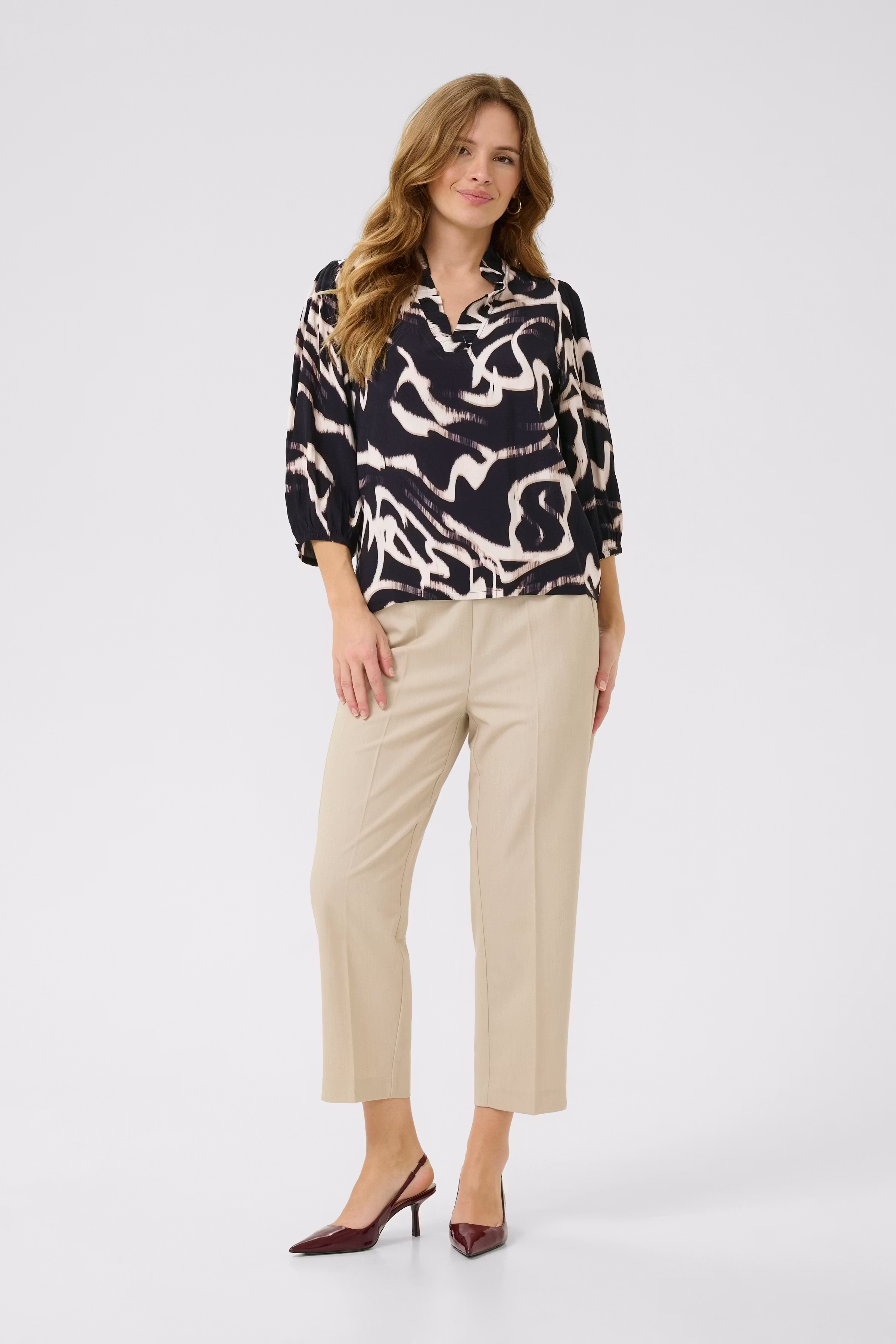 KAmartha Bluse LOOKBOOK FRONT 10510322-107701