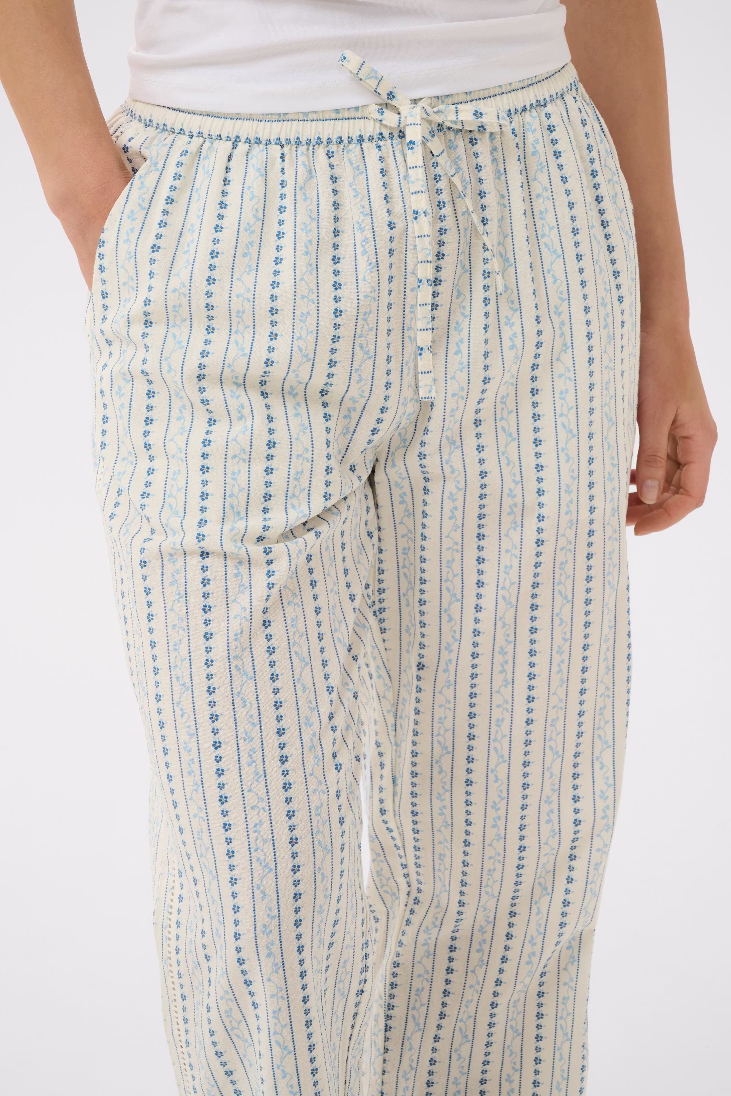 RajaSZ Trousers LOOKBOOK DETAIL 30515126-304825