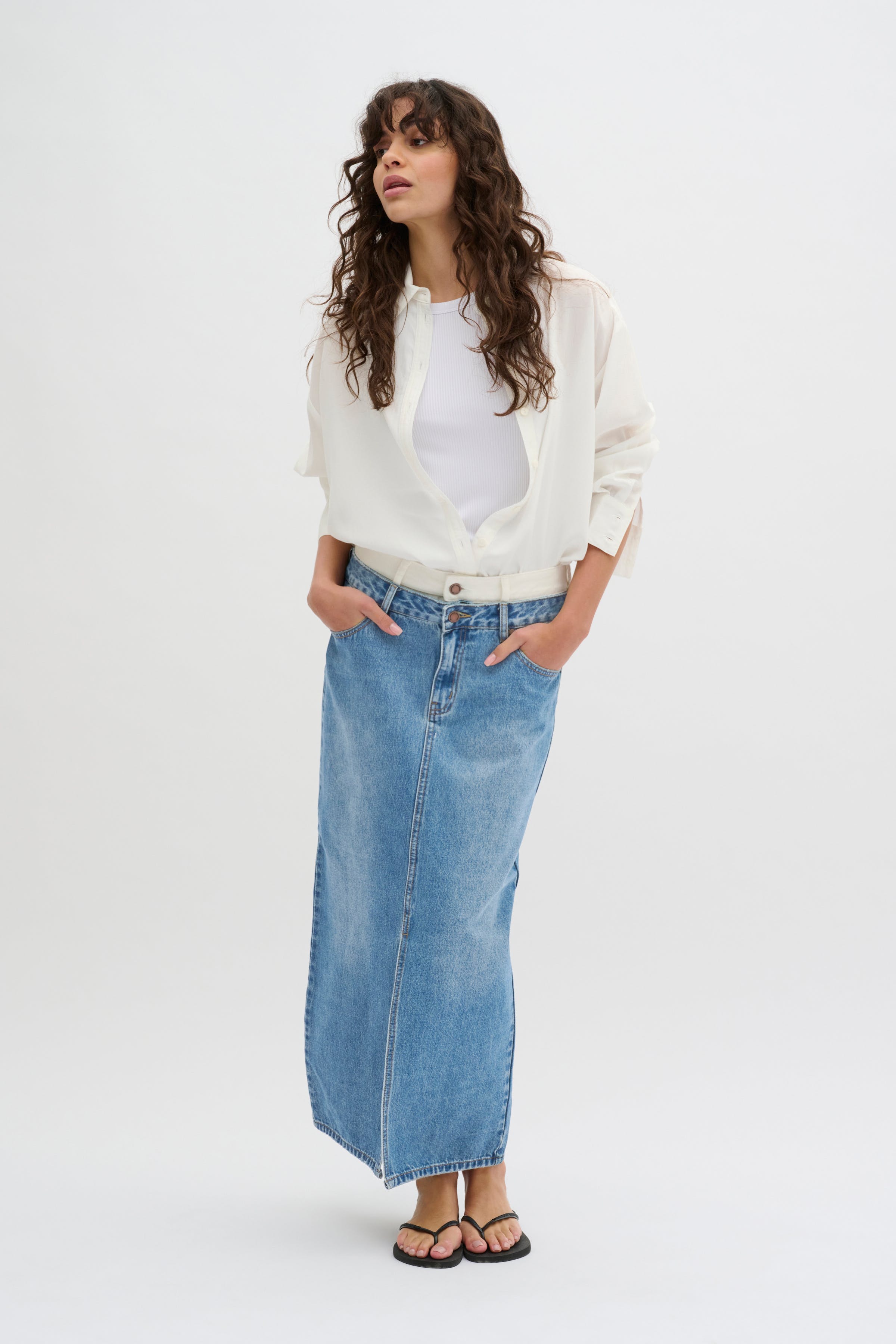 LivaMW Skirt LOOKBOOK FRONT 10704721-100054