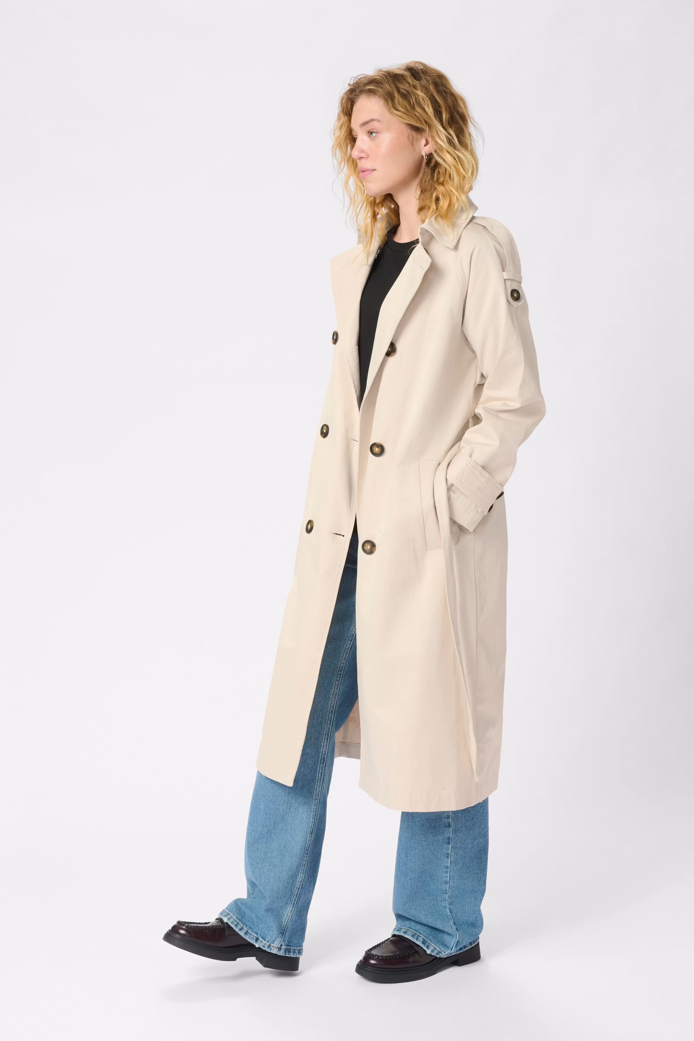 MiraMW Coat LOOKBOOK FRONT 10705026-130401