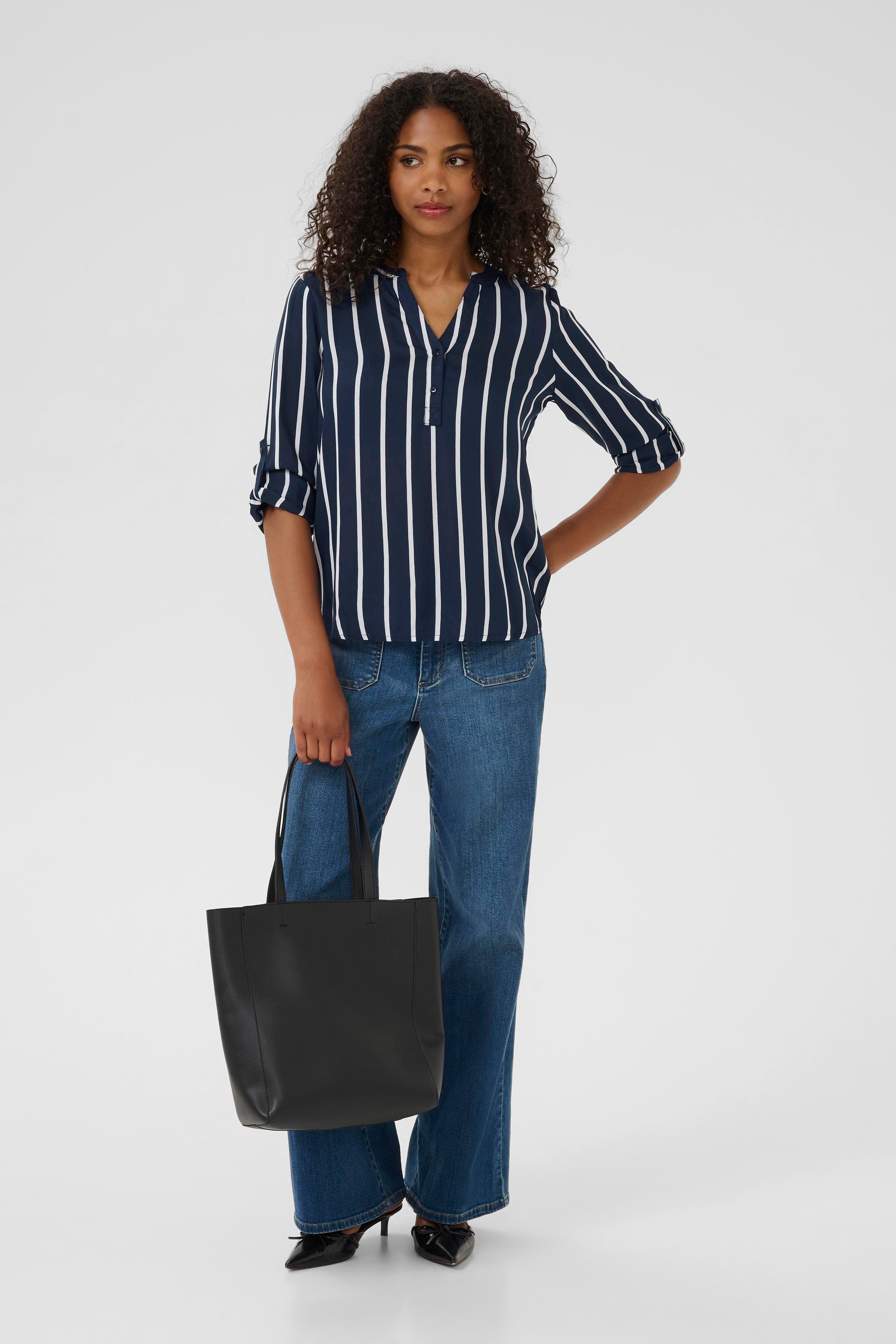 KAstridy Blouse LOOKBOOK FRONT 10504279-52737