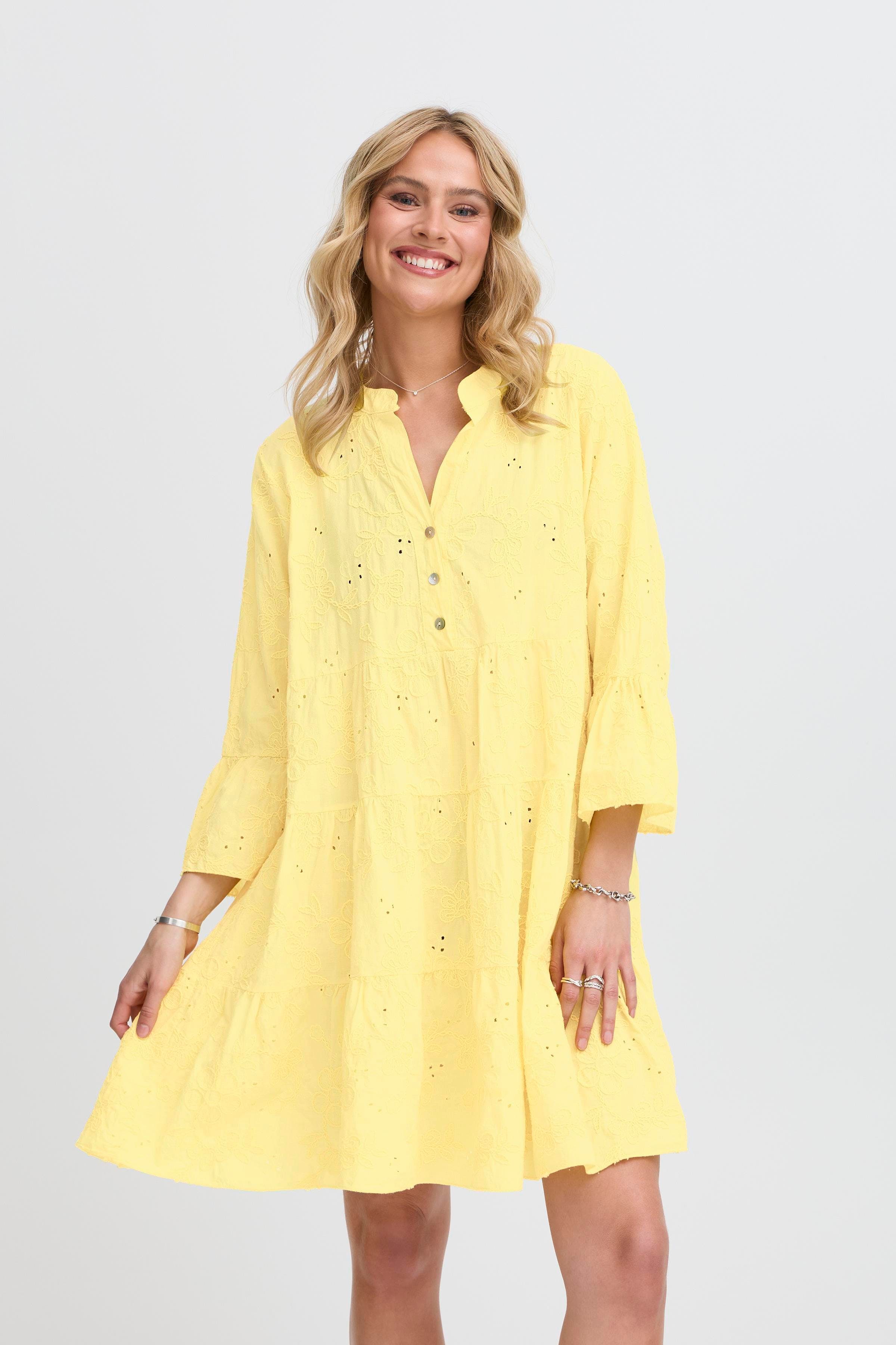 SBLUCKY Dress LOOKBOOK FRONT 22100982-120825