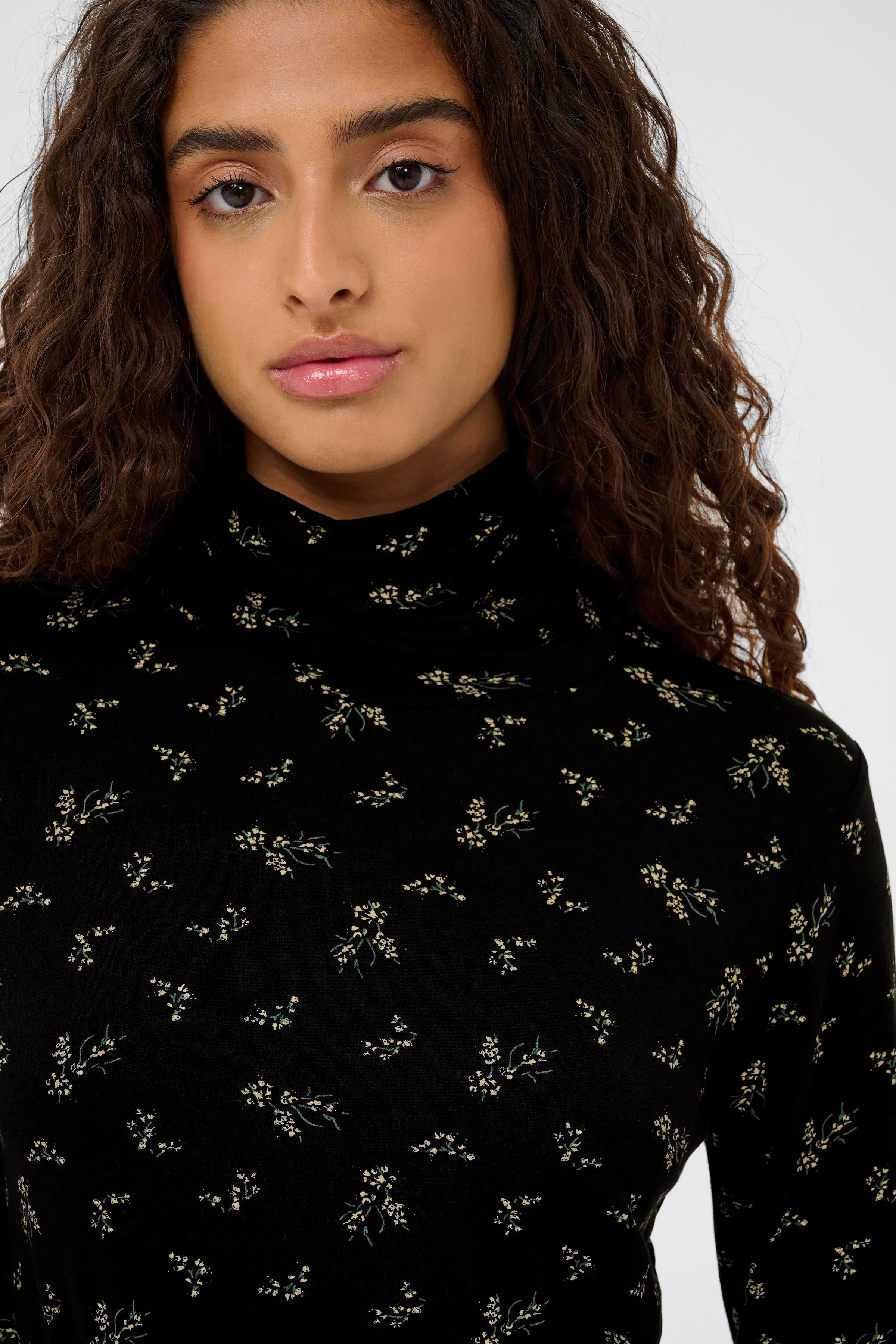 SLHanadi Coltrui LOOKBOOK DETAIL 30405647-304510