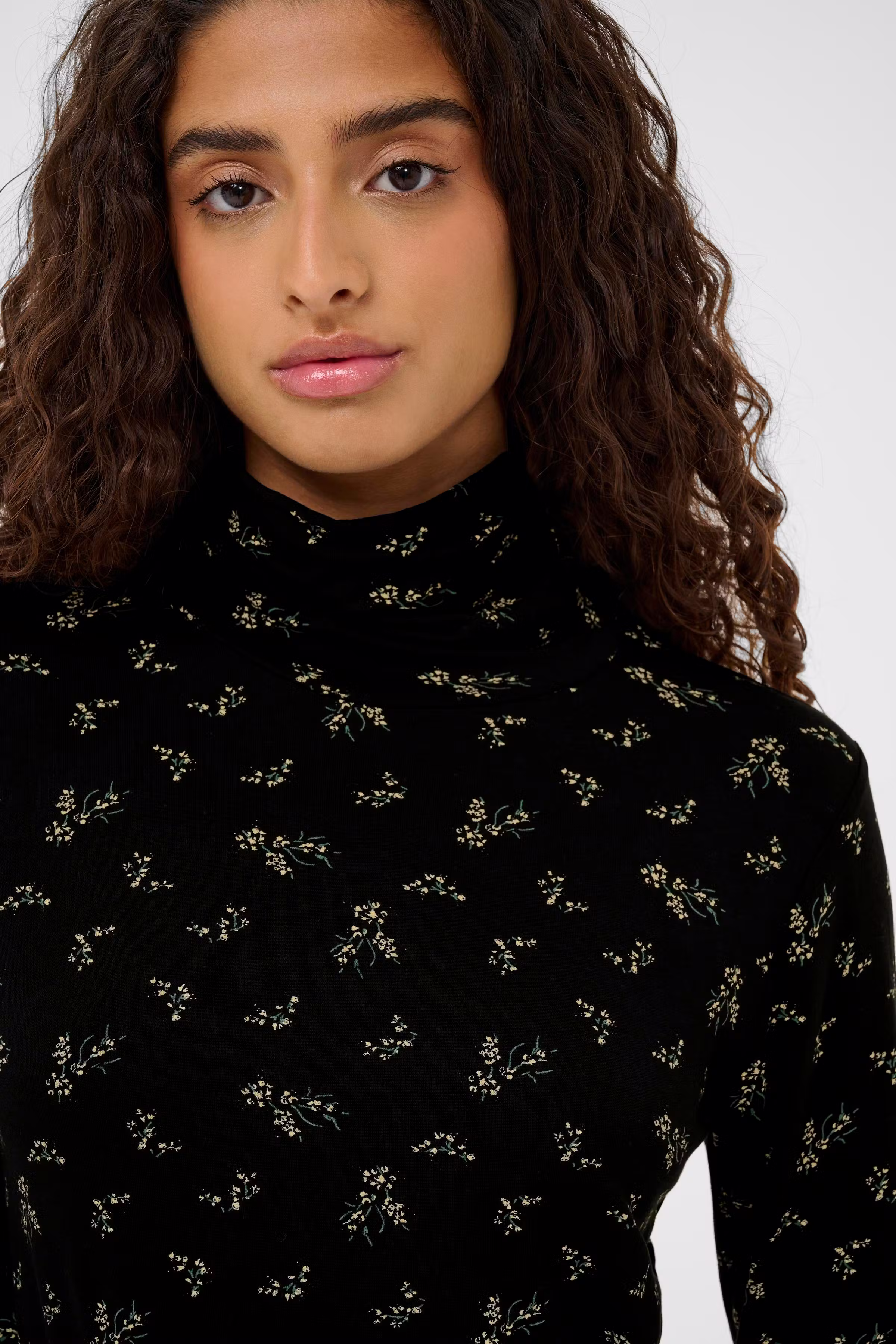 SLHanadi Rollneck LOOKBOOK DETAIL 30405647-304510