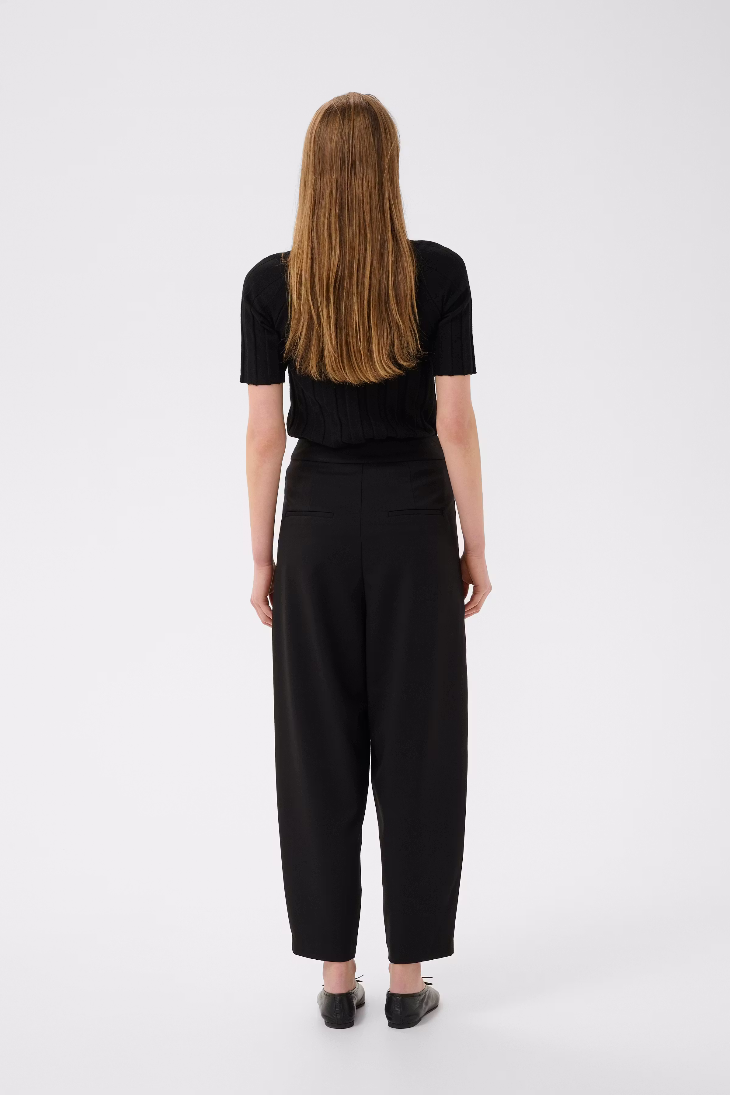 YuktaIW Trousers LOOKBOOK BACK 30111165-194008